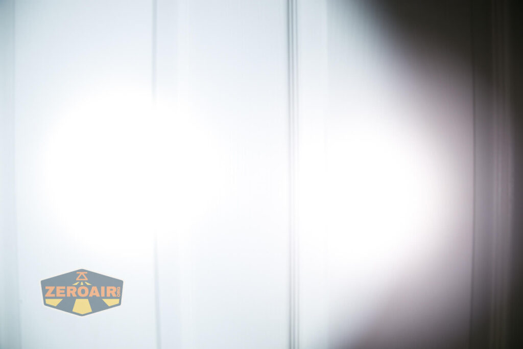 beamshots on door vs nichia 219b