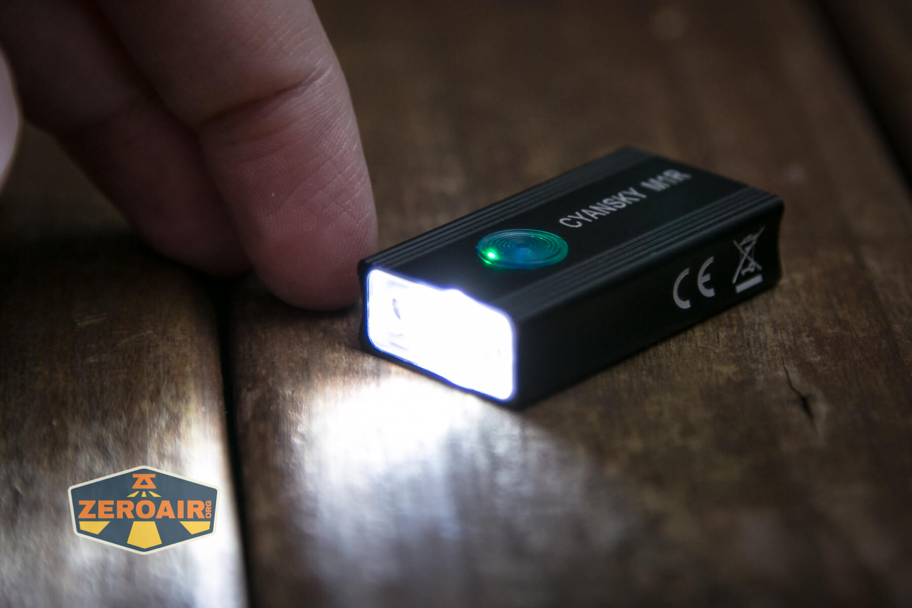 Cyansky M1R keychain flashlight e-switch indication