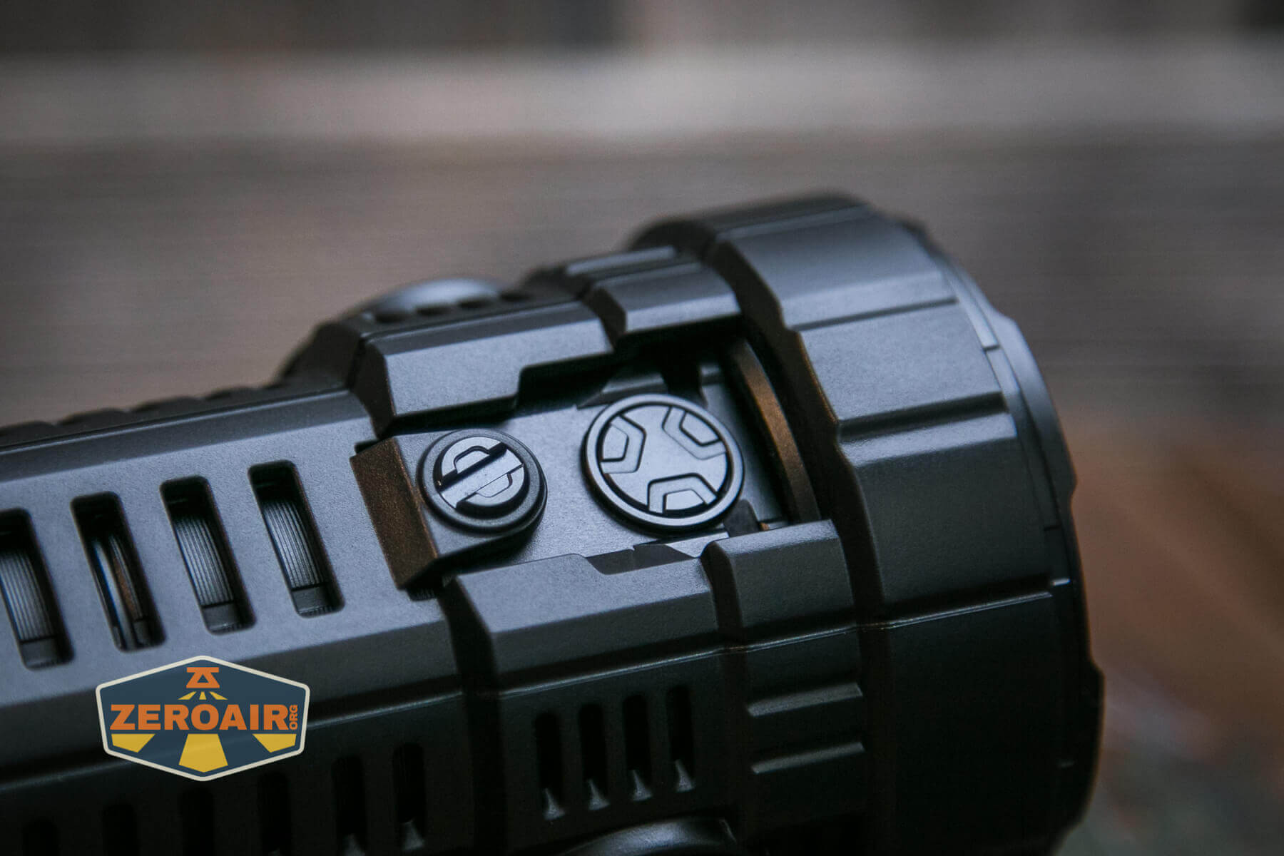 Imalent RS50 flashlight switch