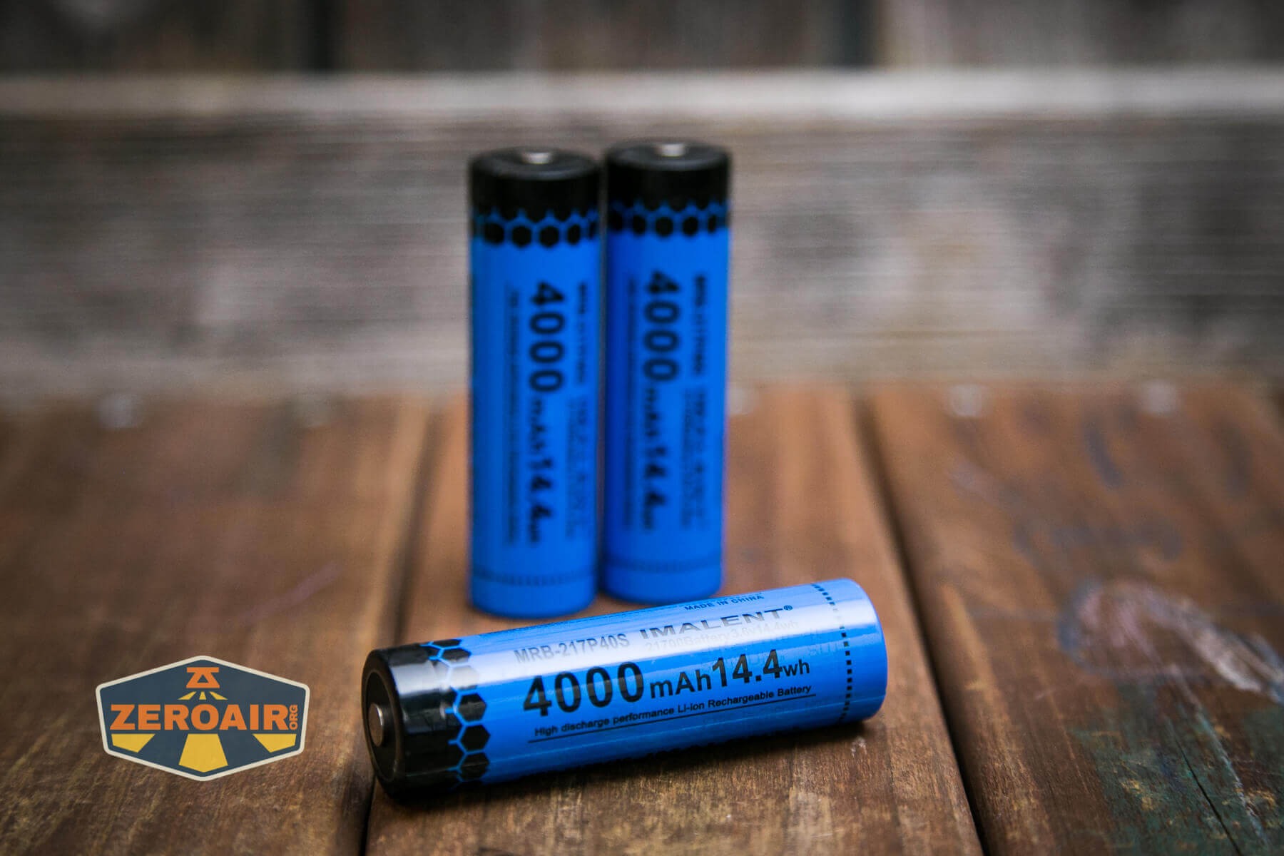 Imalent RS50 flashlight included 21700 cells