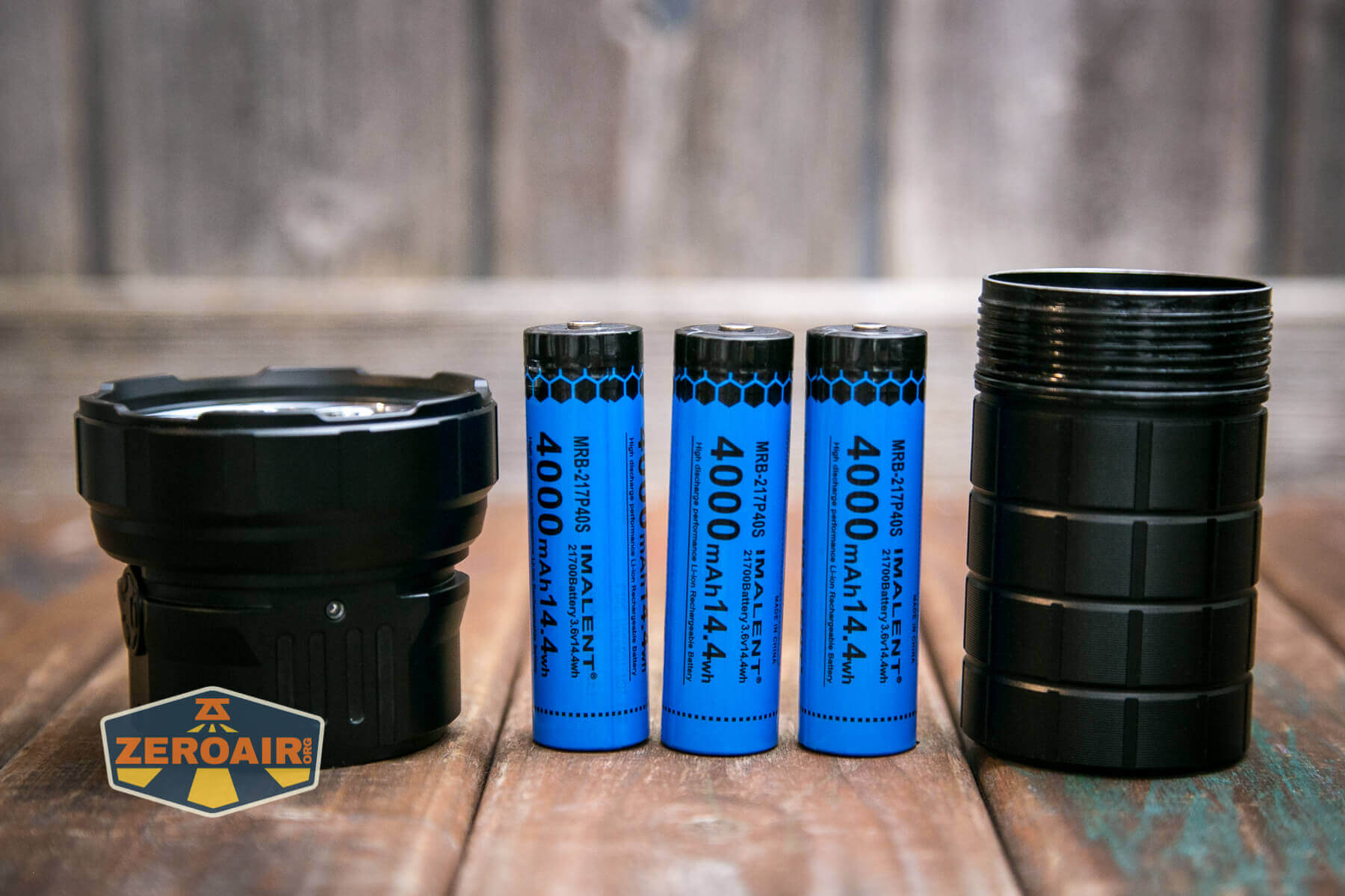 Imalent RS50 flashlight included 21700 cells