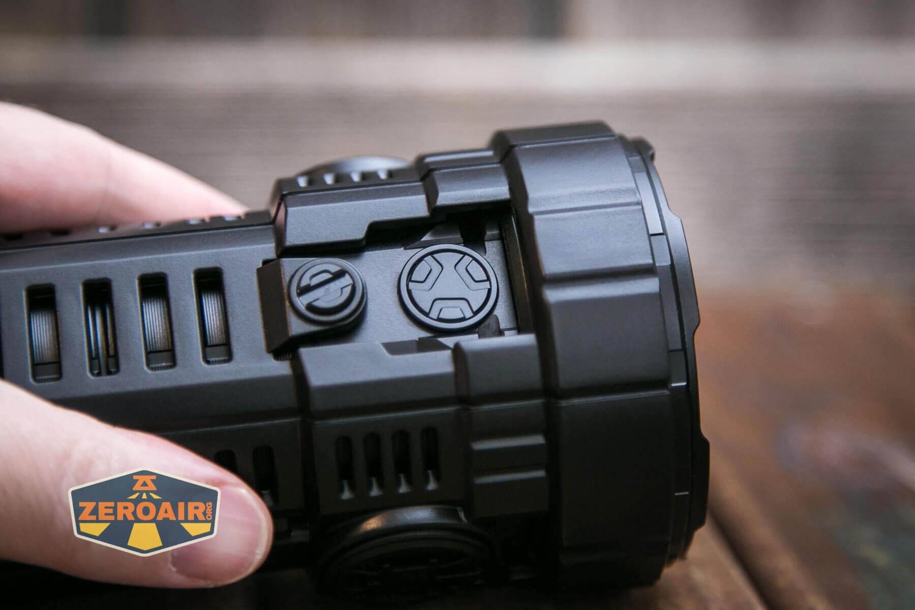 Imalent RS50 flashlight e-switch