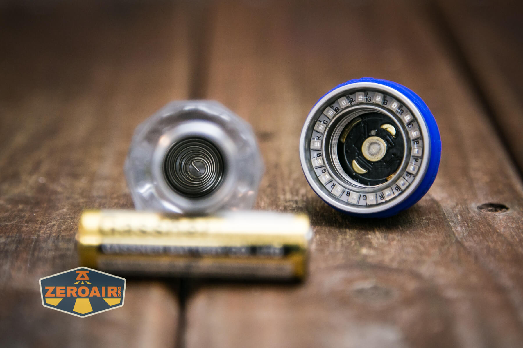 Brinyte A01 Apollo Flashlight contact points