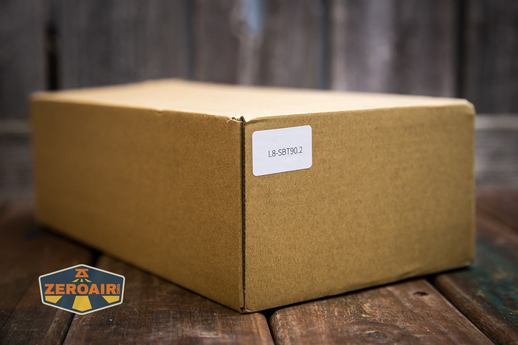Convoy L8 flashlight box