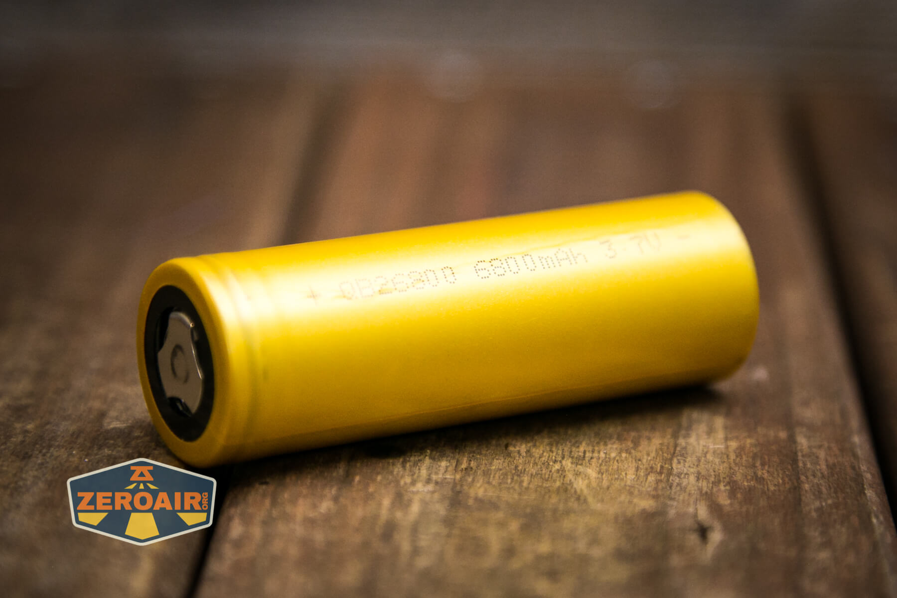 Convoy L8 flashlight included 26800 cell