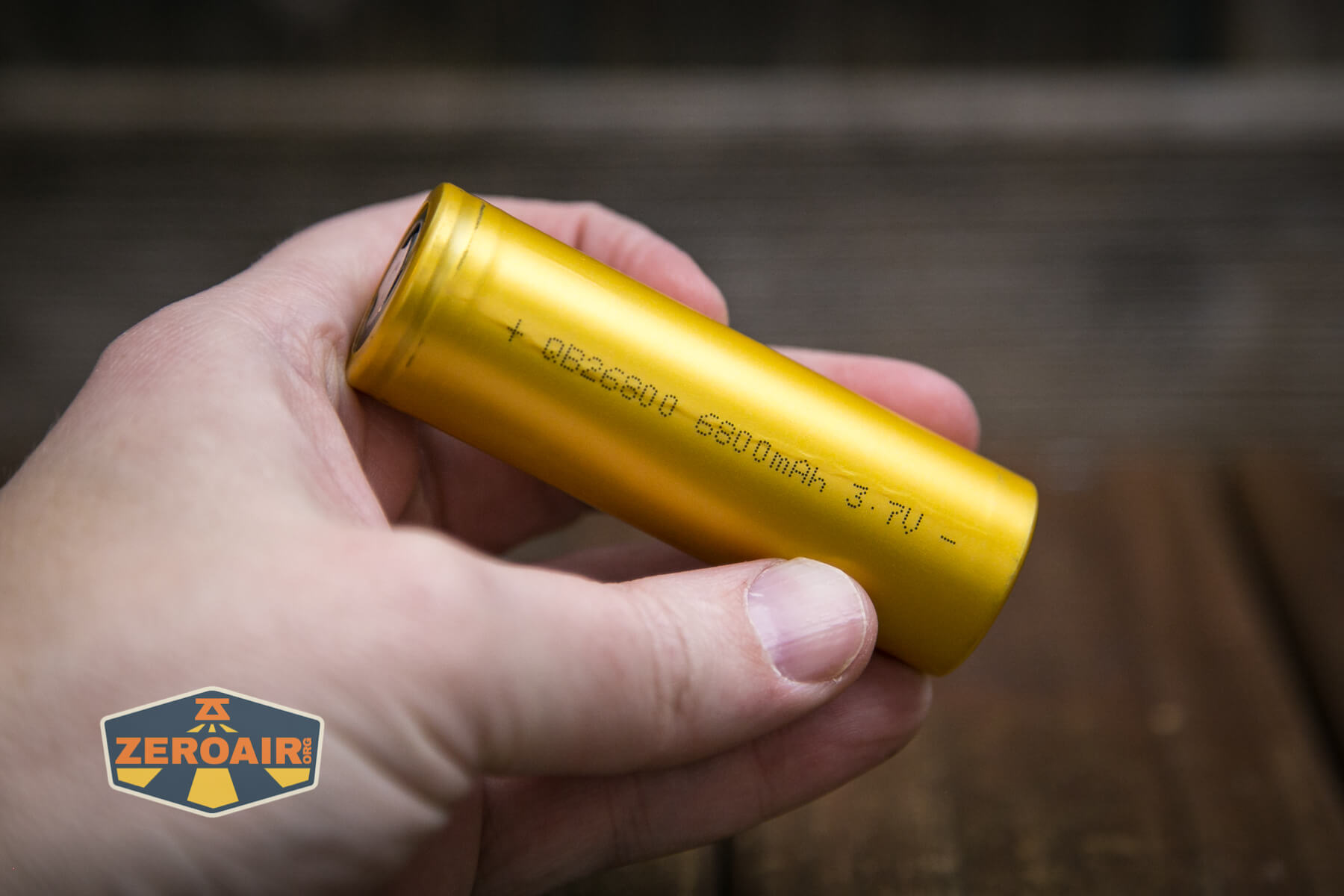 Convoy L8 flashlight included 26800 cell