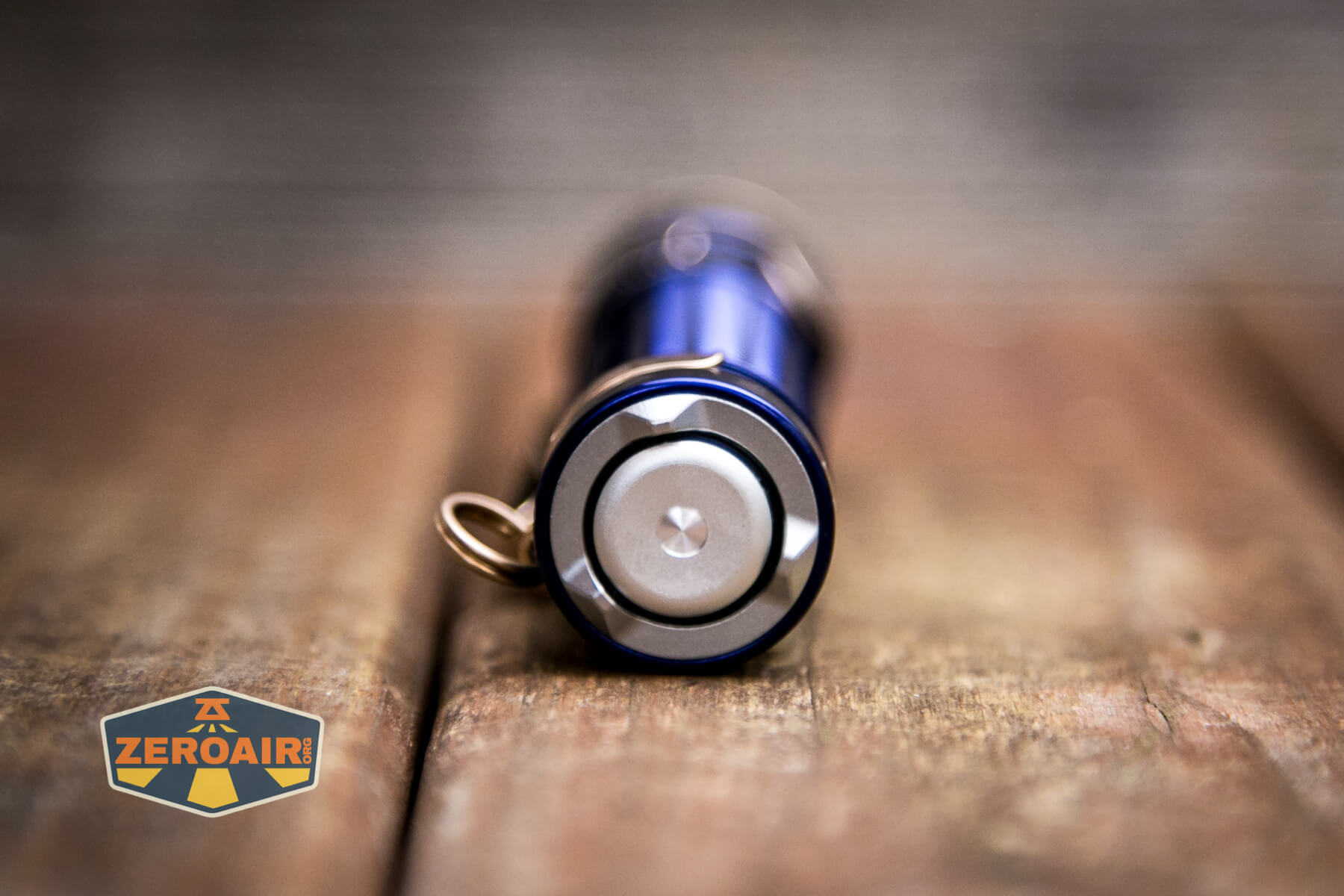 Olight Warrior Mini 2 Regal Blue tail switch