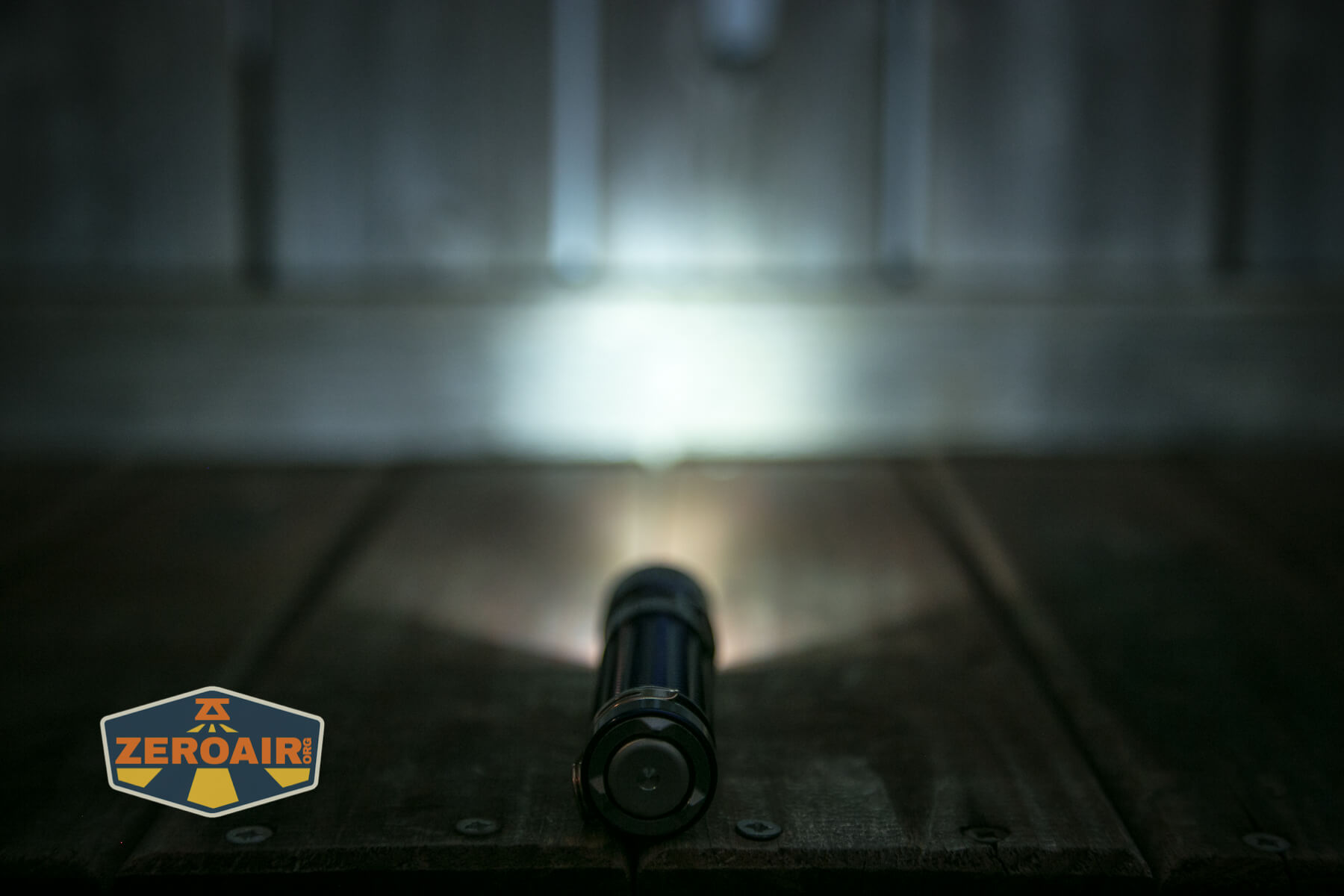 Olight Warrior Mini 2 Regal Blues emitter on
