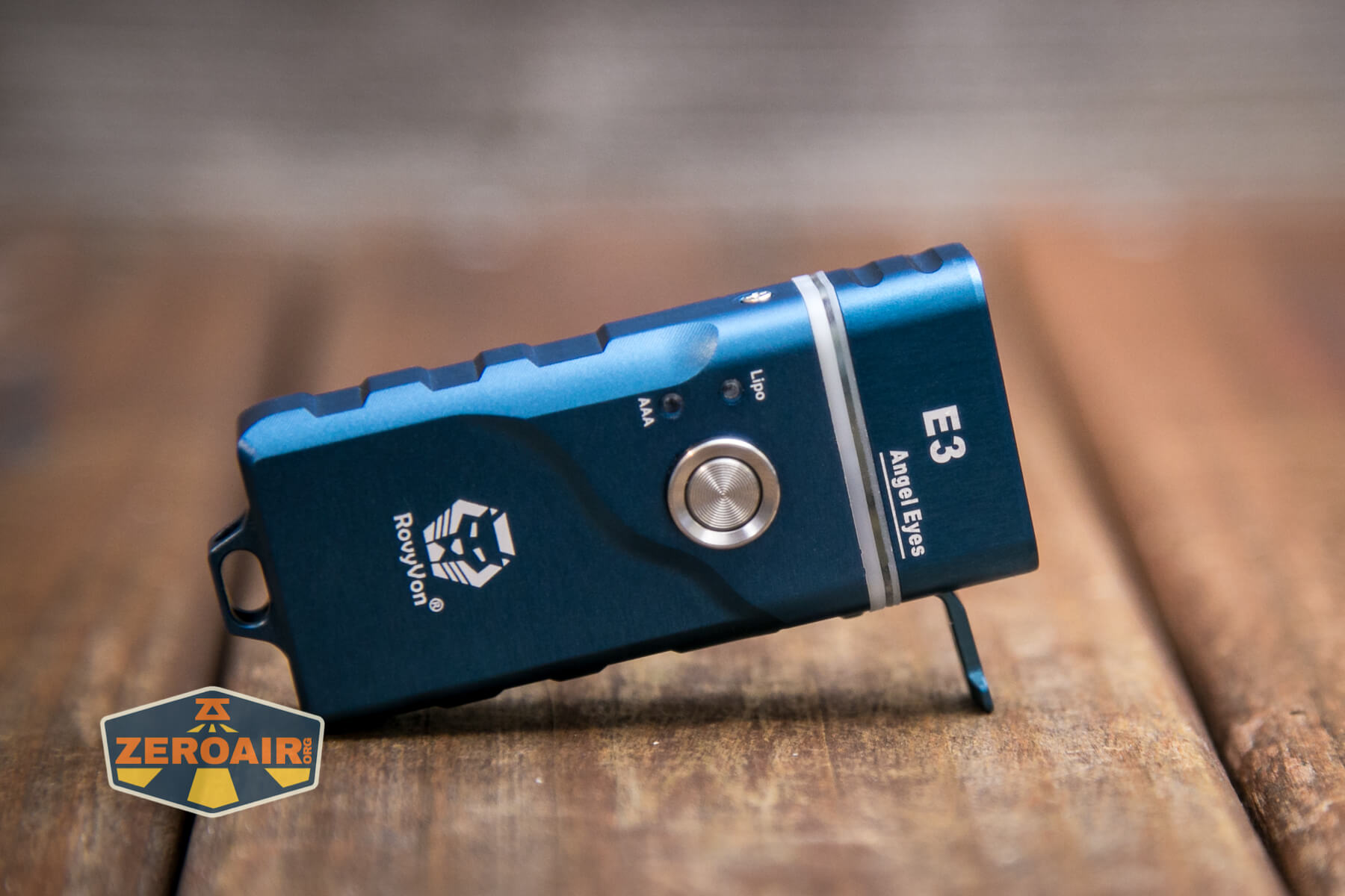 RovyVon Angel Eyes E3 flashlight hinge