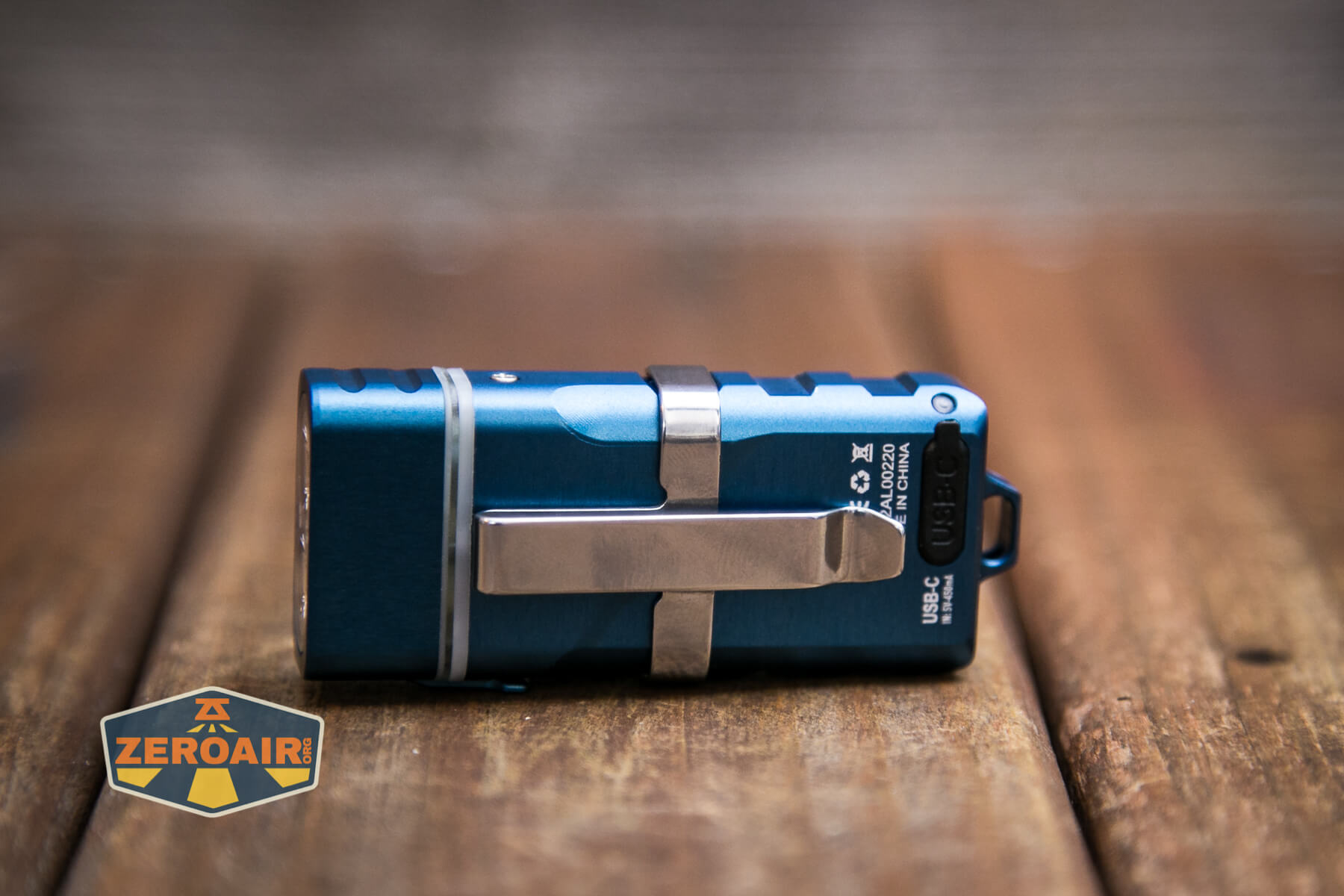 RovyVon Angel Eyes E3 flashlight pocket clip
