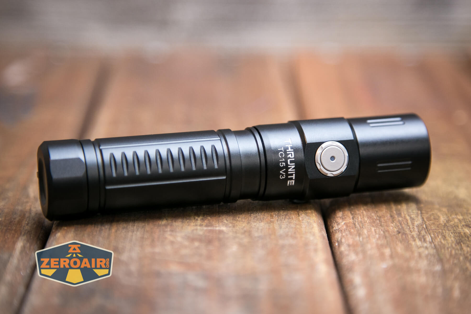 Thrunite TC15 V3 flashlight pocket clip area