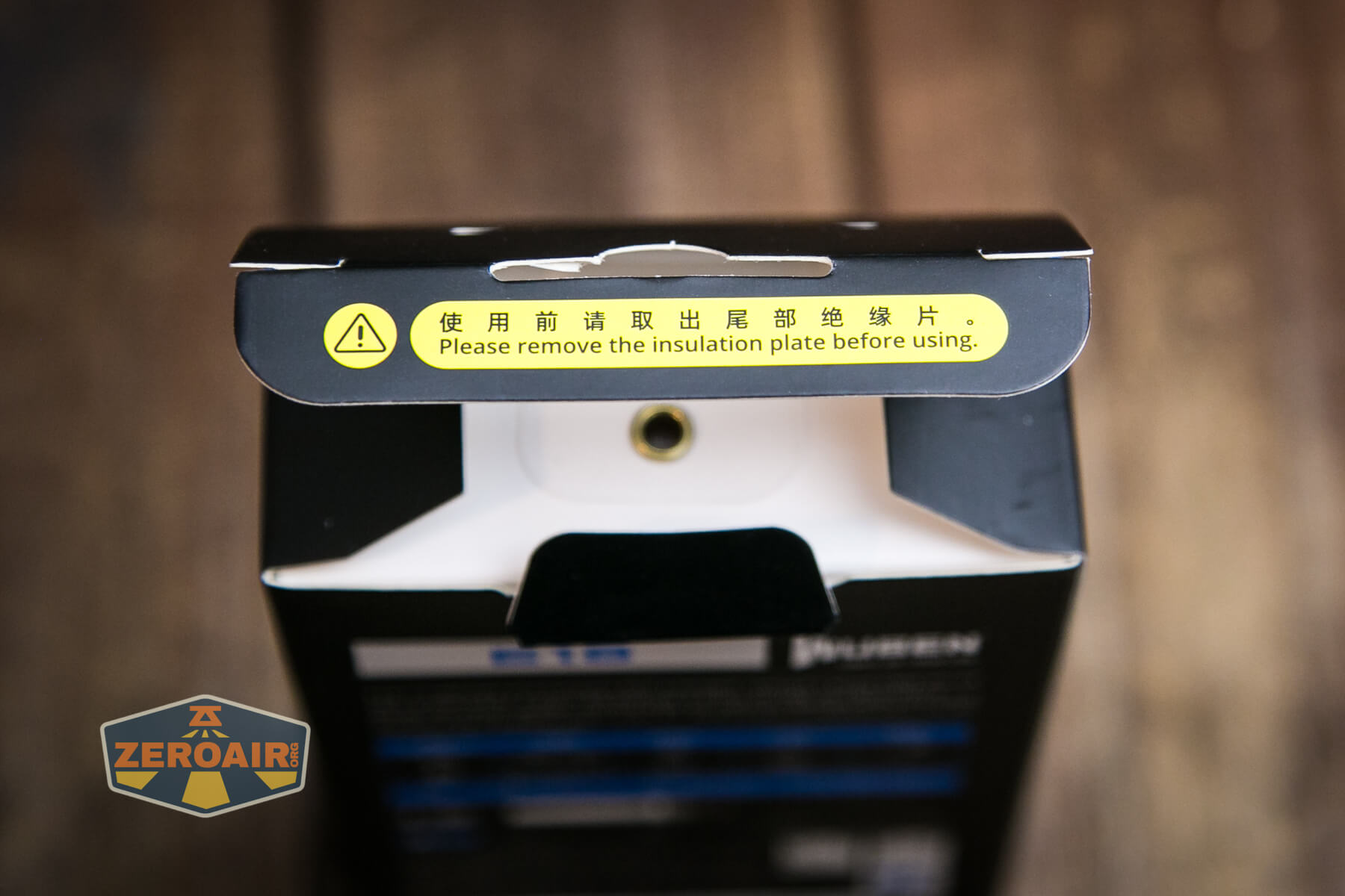 Wuben E18 flashlight box