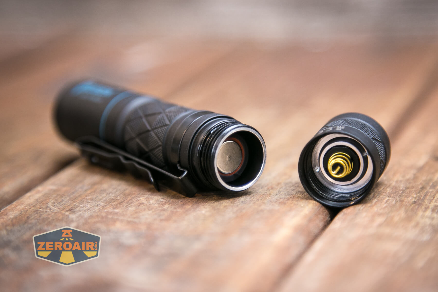 Wuben E18 flashlight with AA cell installed