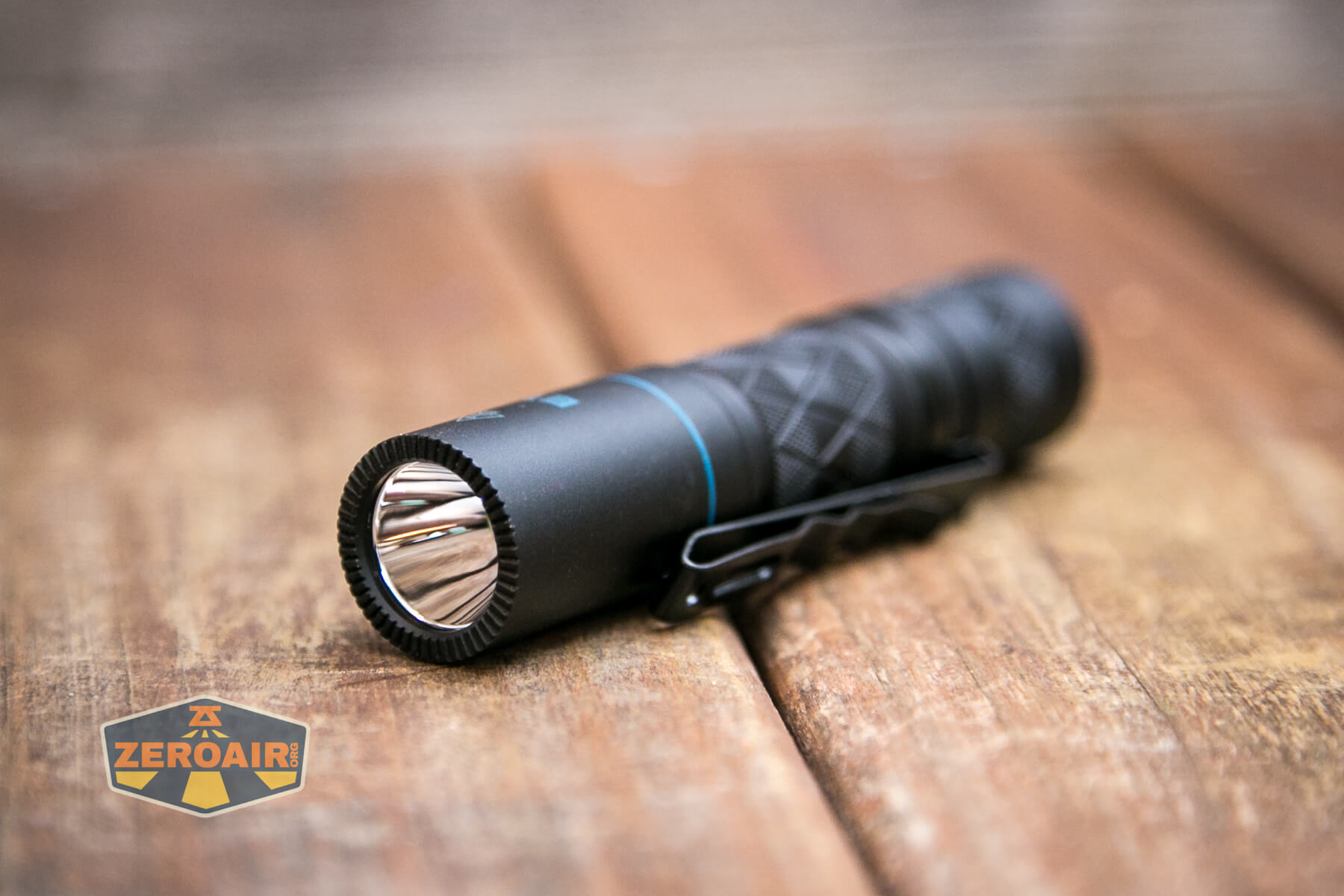 Wuben E18 flashlight reflector