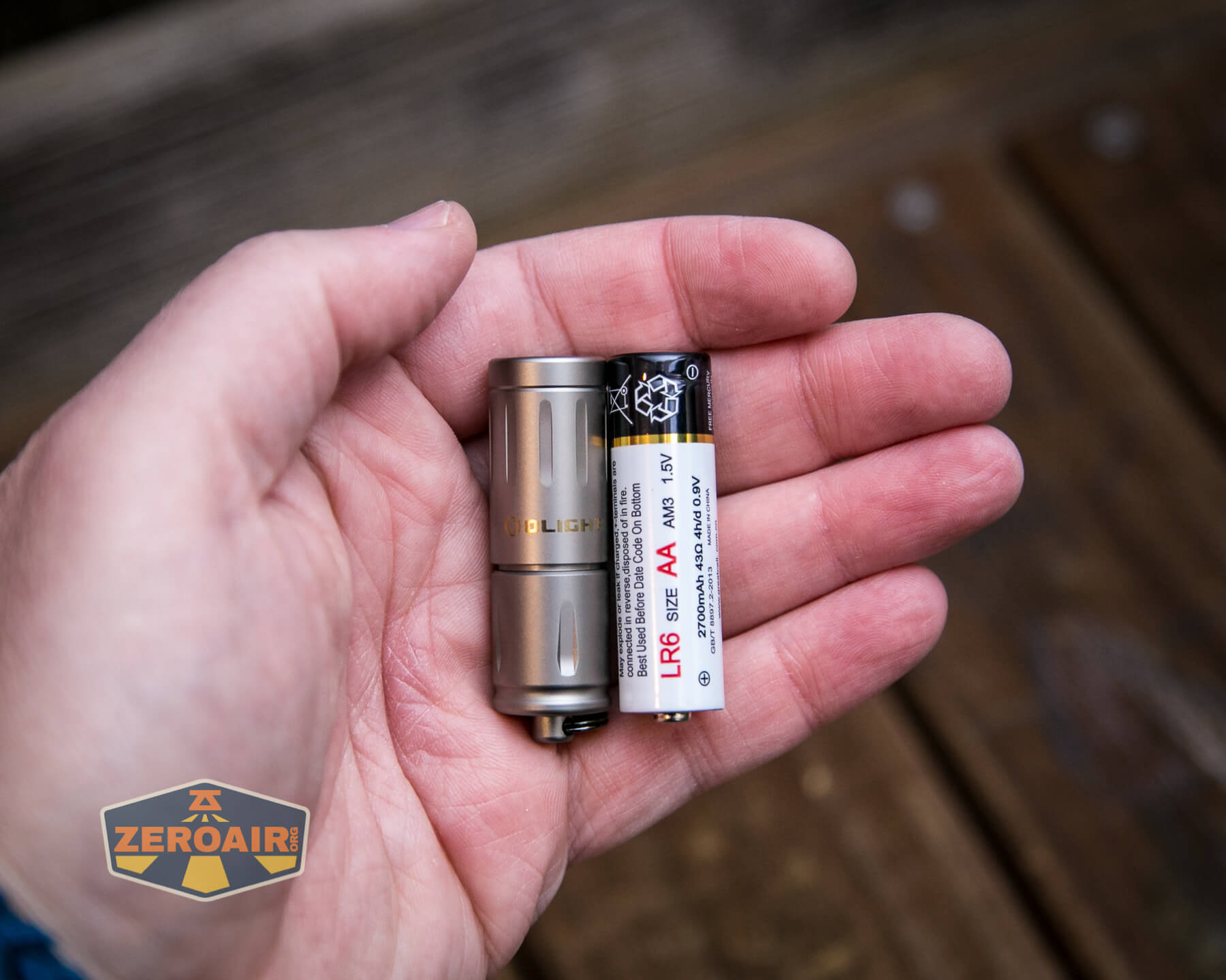 Olight iXV Ti Keychain Flashlight Review - ZeroAir Reviews