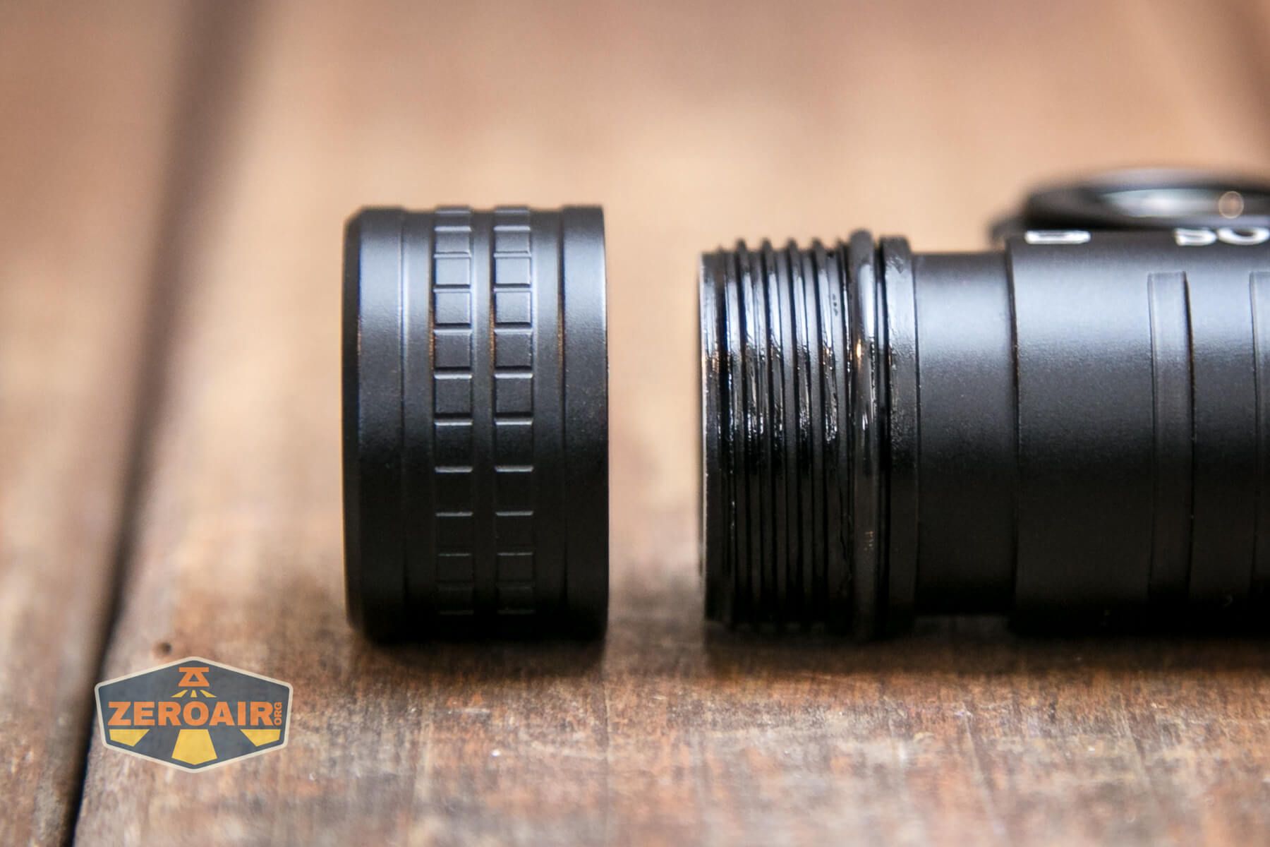Sofirn HS20 headlamp tailcap threads
