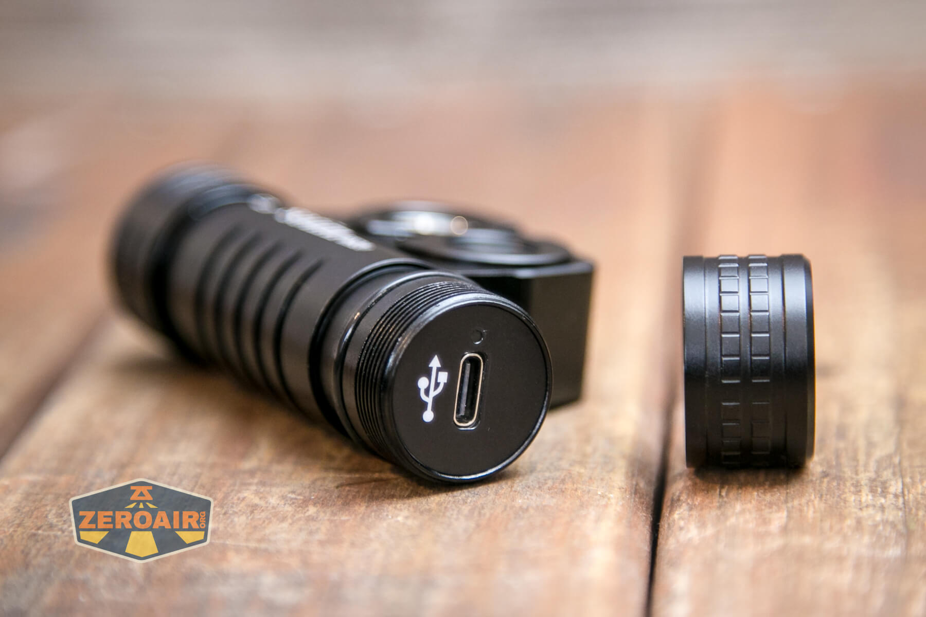 Sofirn HS20 headlamp charging port