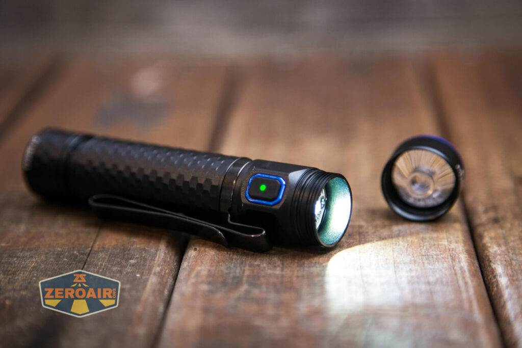 Brinyte E18 Pheme flashlight on without bezel