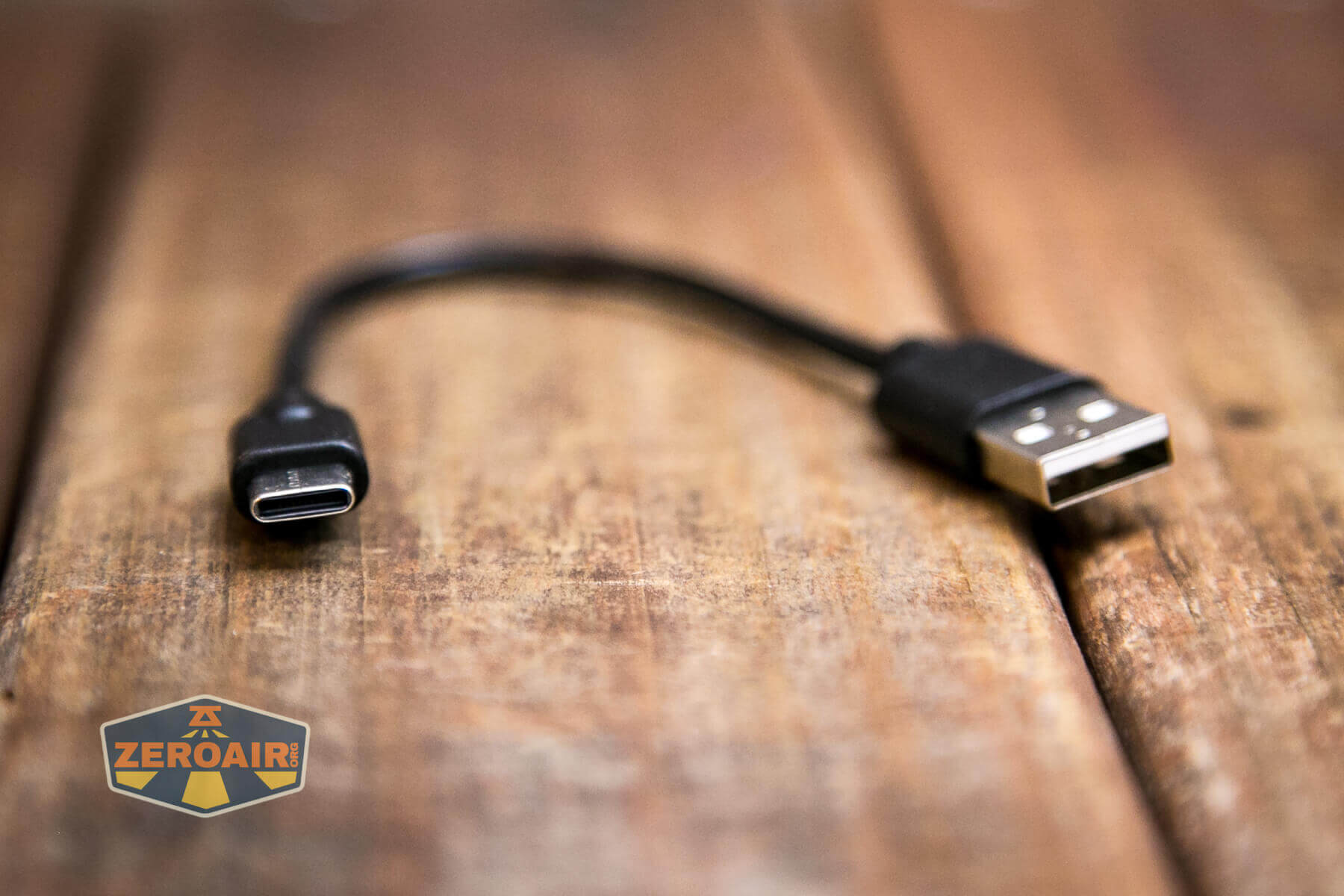 Acebeam Rider RX Titanium flashlight included 14500 charging cable