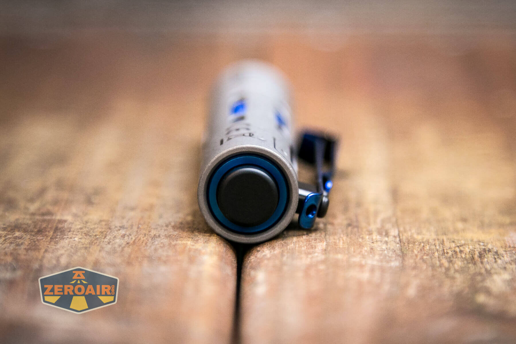 Acebeam Rider RX Titanium flashlight switch