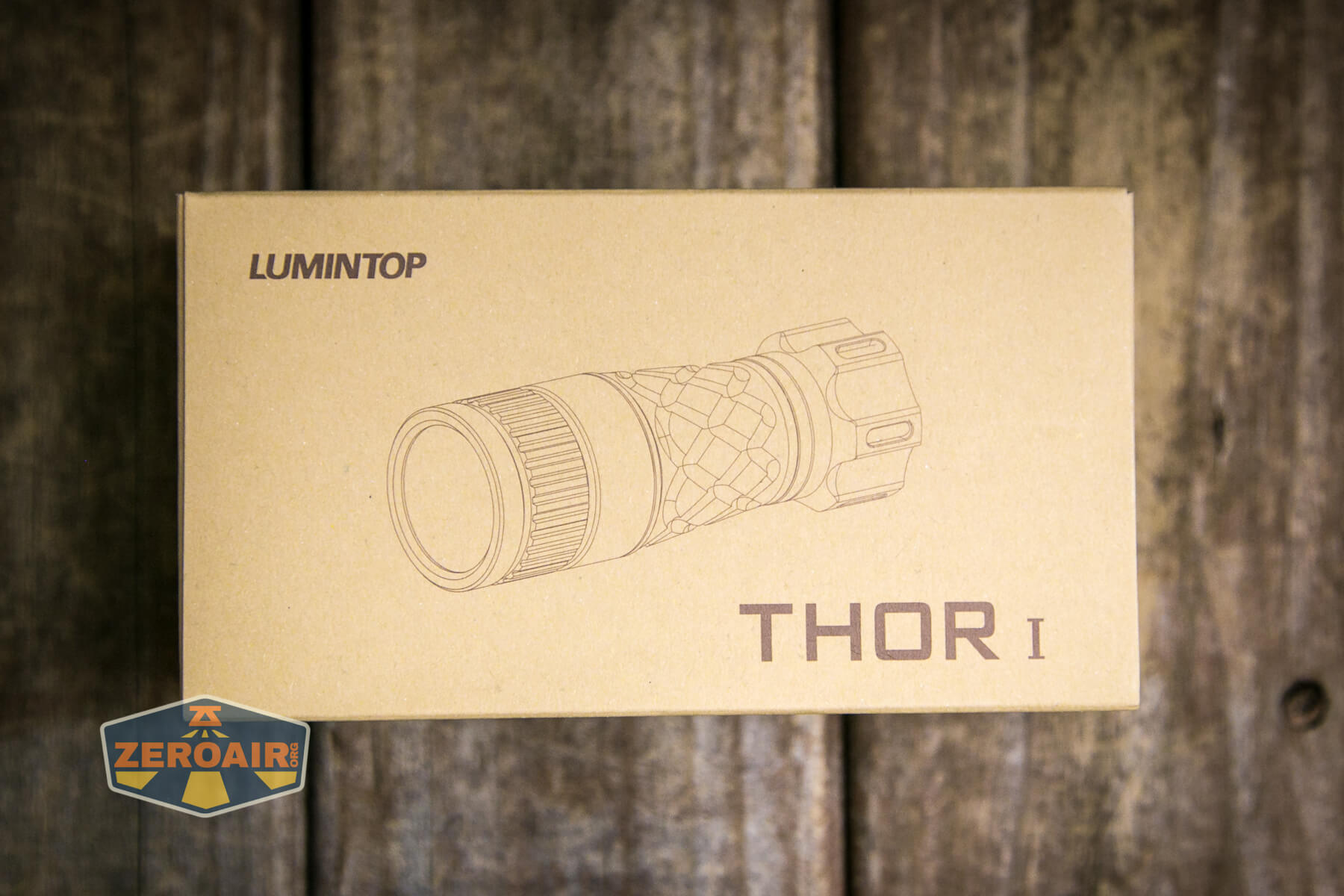 Lumintop Thor1 LED flashlight box