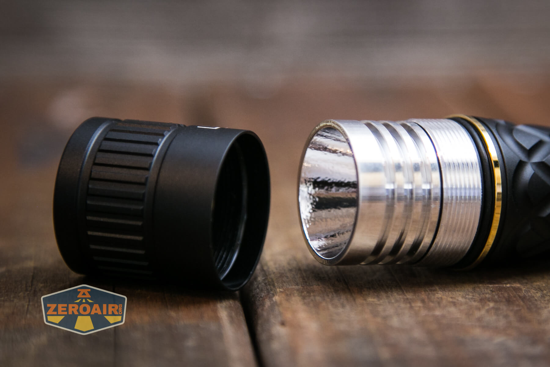 Lumintop Thor1 LED flashlight reflector revealed