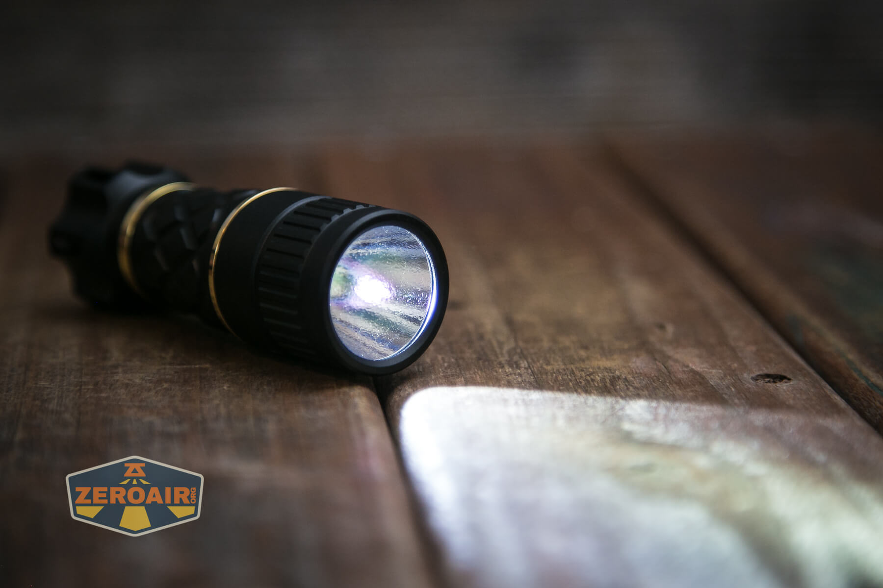 Lumintop Thor1 LED flashlight emitter on