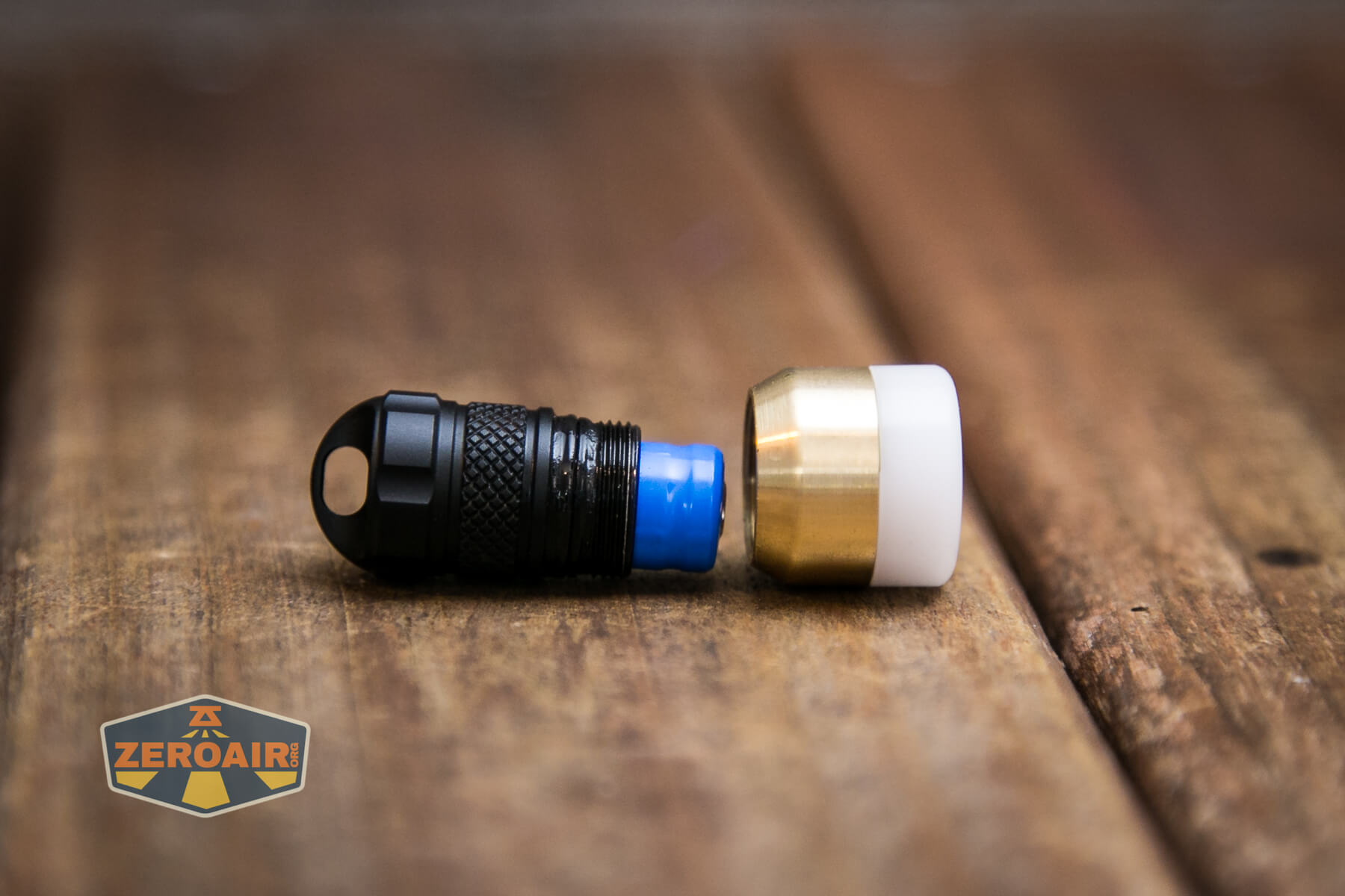 Lumintop Frog Keychain flashlight charging head