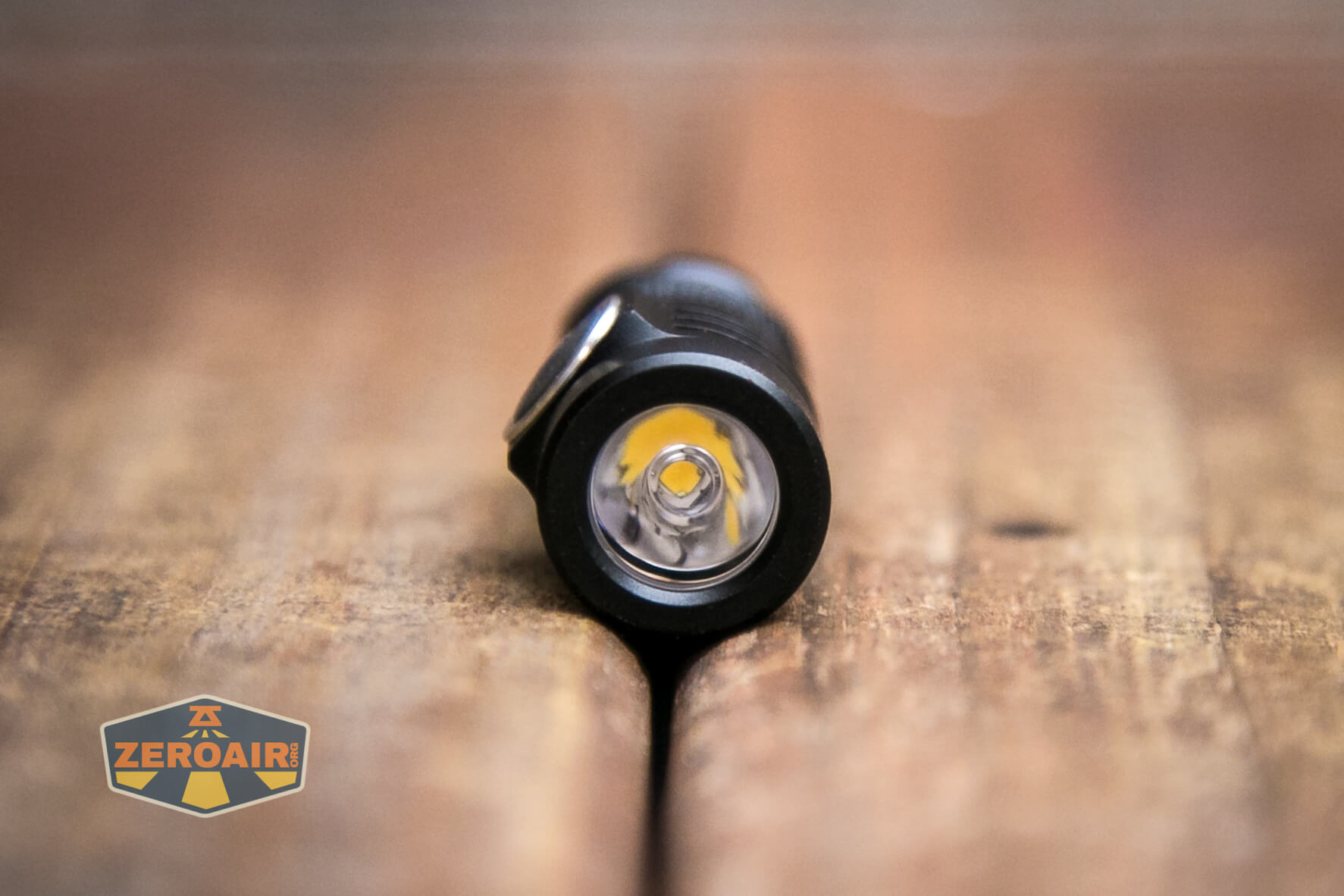 Lumintop Frog Keychain flashlight emitter and TIR