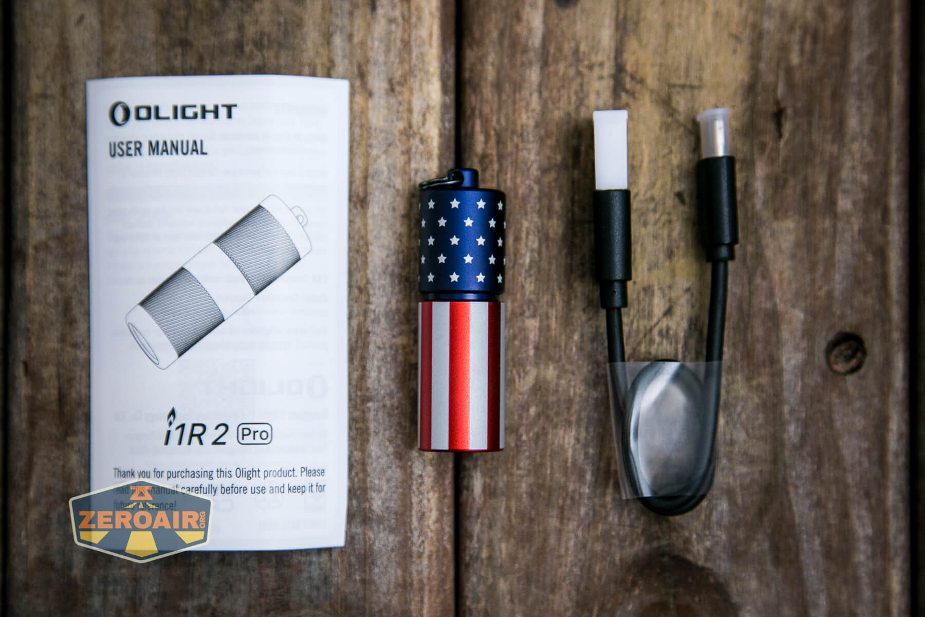 Olight i1R2 Pro Keychain Flashlight what's included