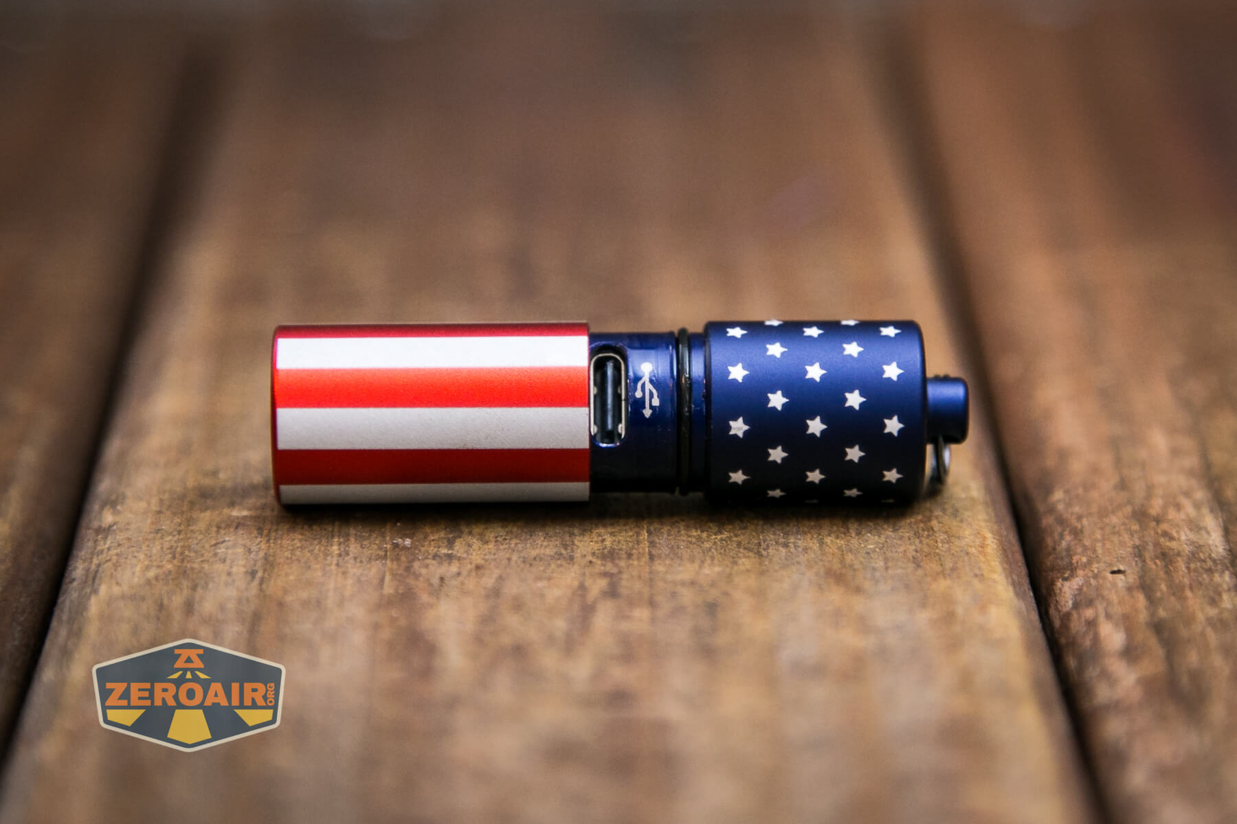 Olight i1R2 Pro Keychain Flashlight usb-c charge port