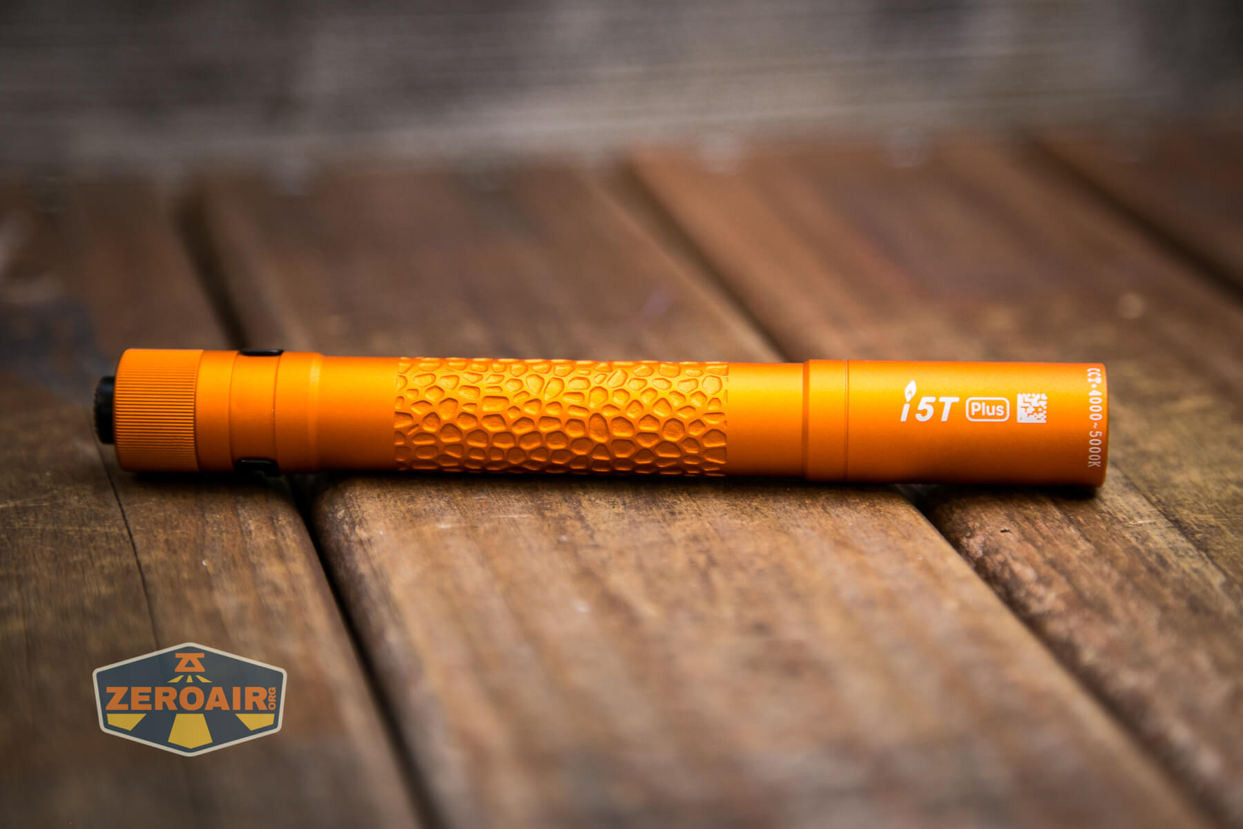 zeroair-reviews-olight-i5t-plus-pebble-01.jpg