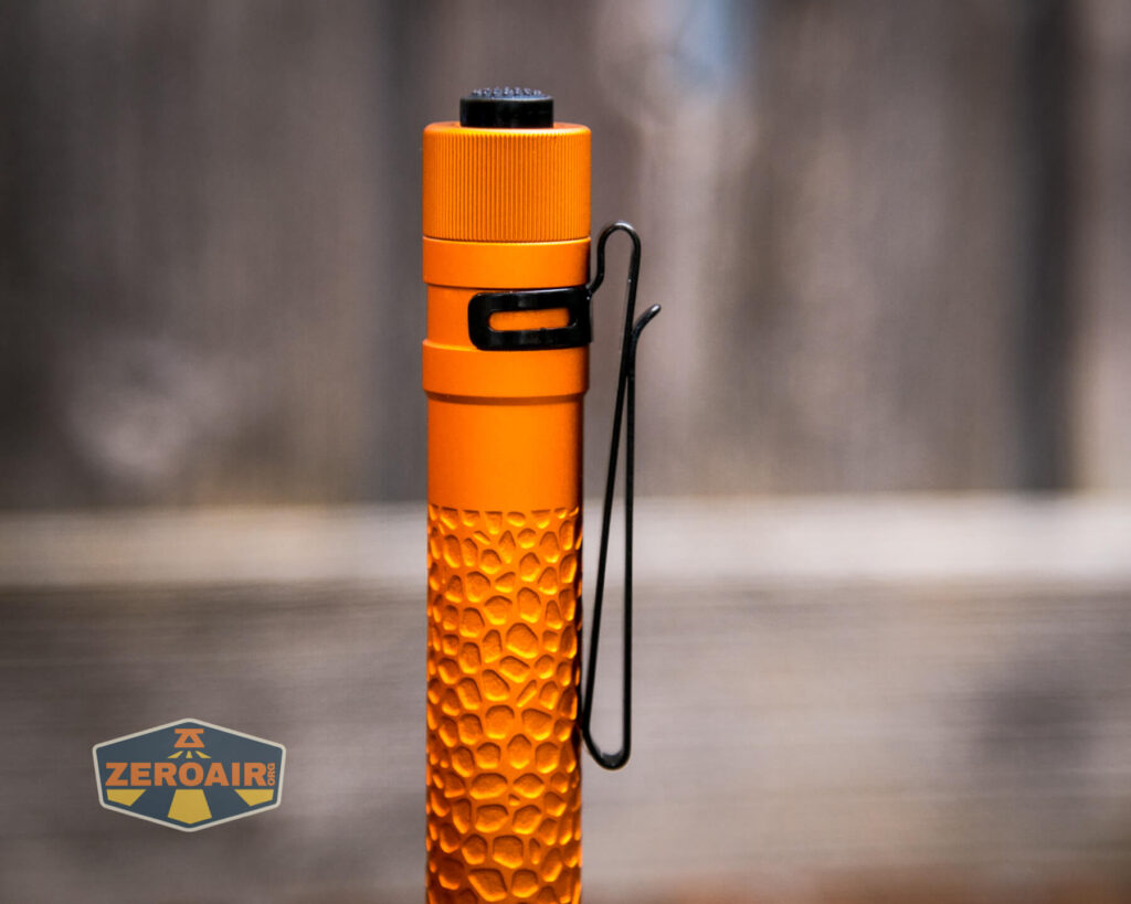 Olight i5T Plus Pebble flashlight two way pocket clip