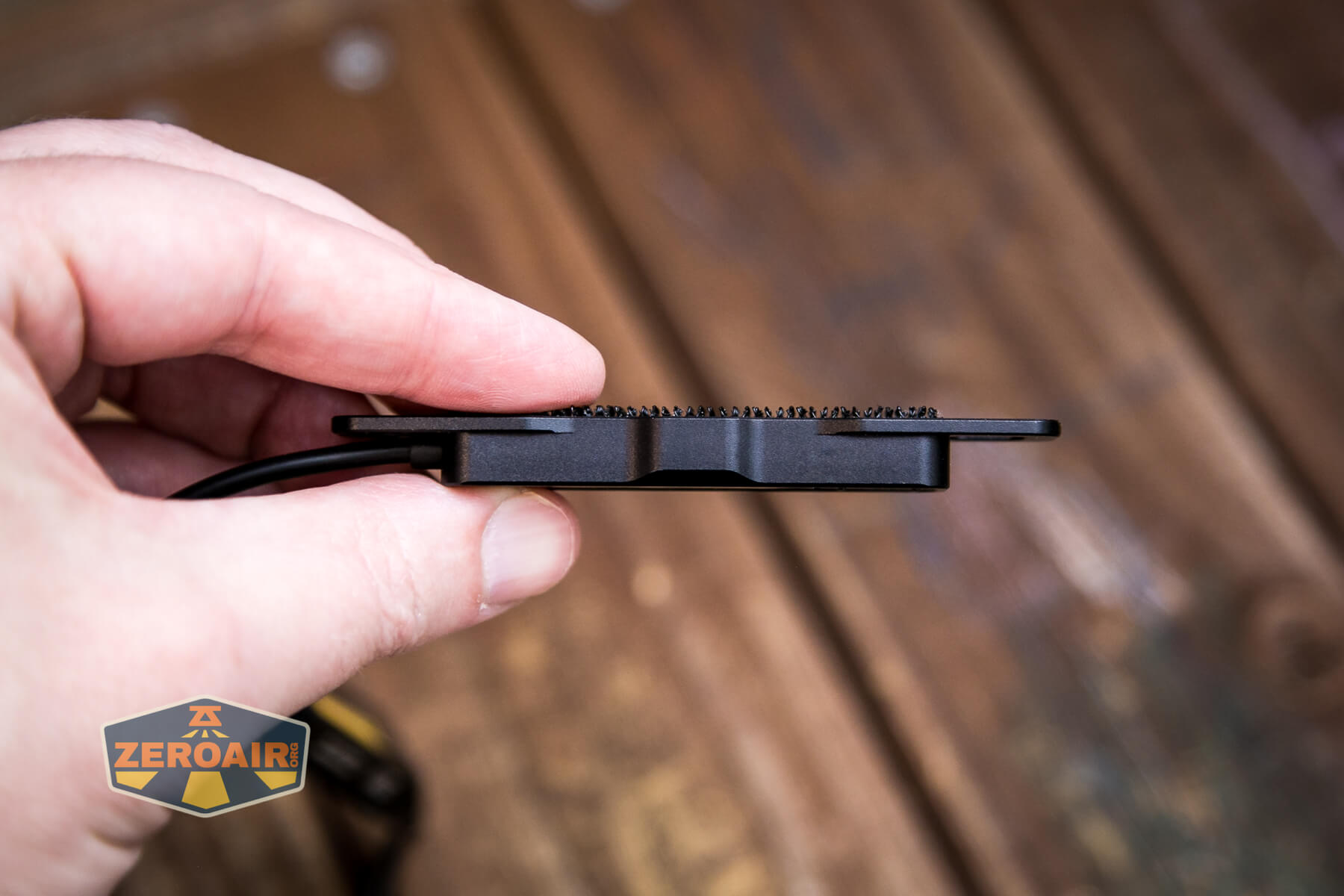 Nitecore UT05 Waist Light side view