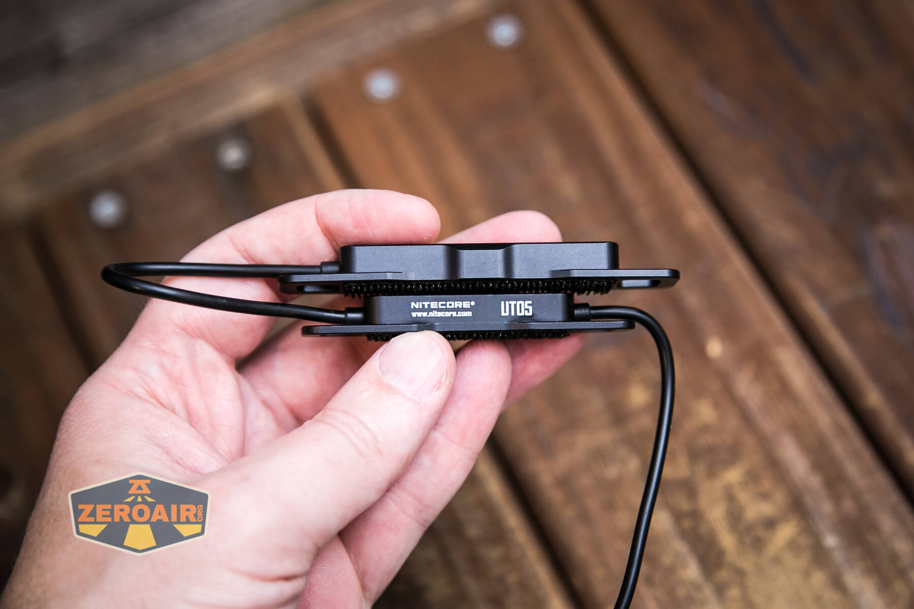 Nitecore UT05 Waist Light two parts
