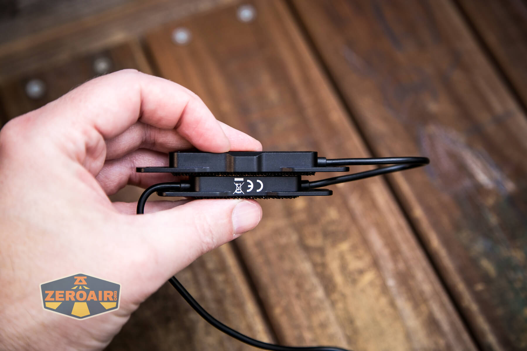 Nitecore UT05 Waist Light two parts