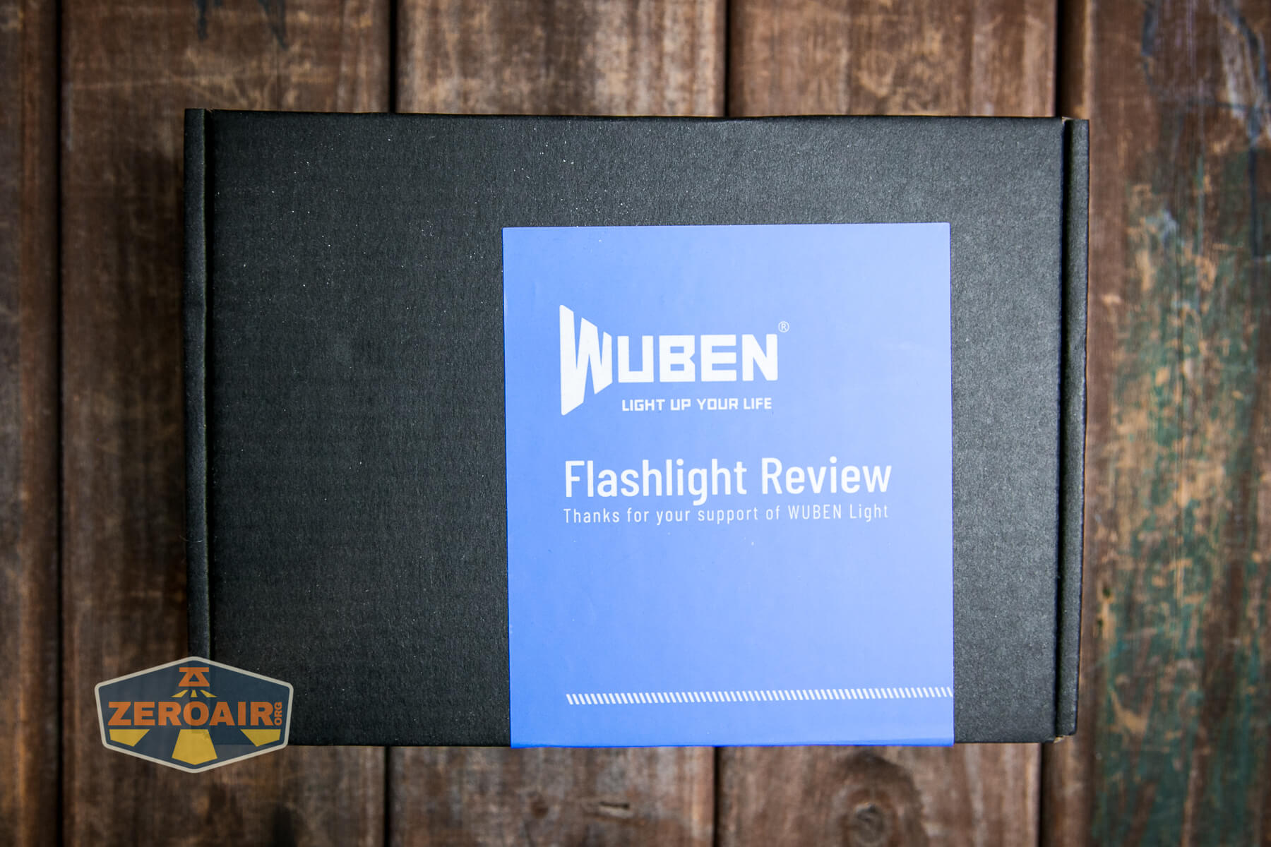 Wuben X-0 Knight flashlight box