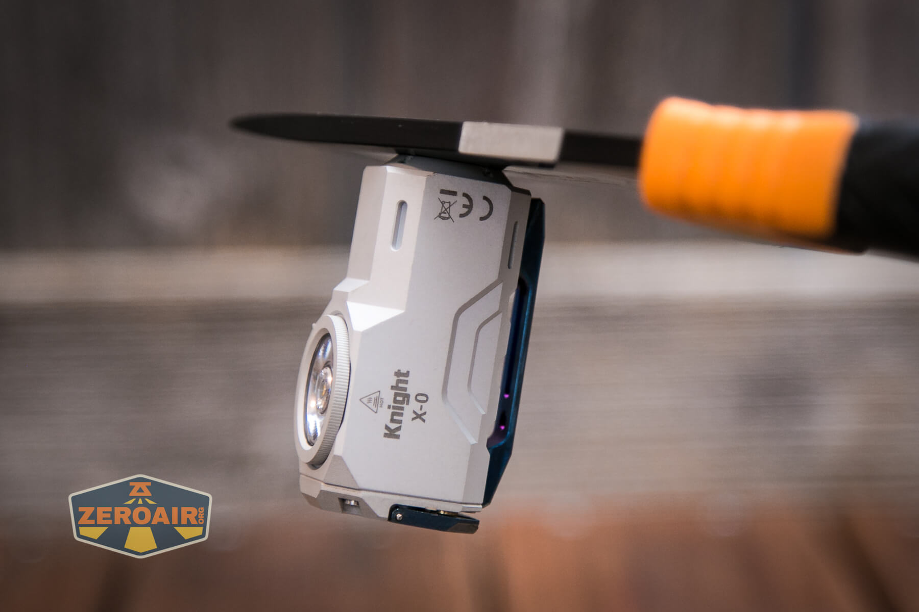 Wuben X-0 Knight flashlight magnet