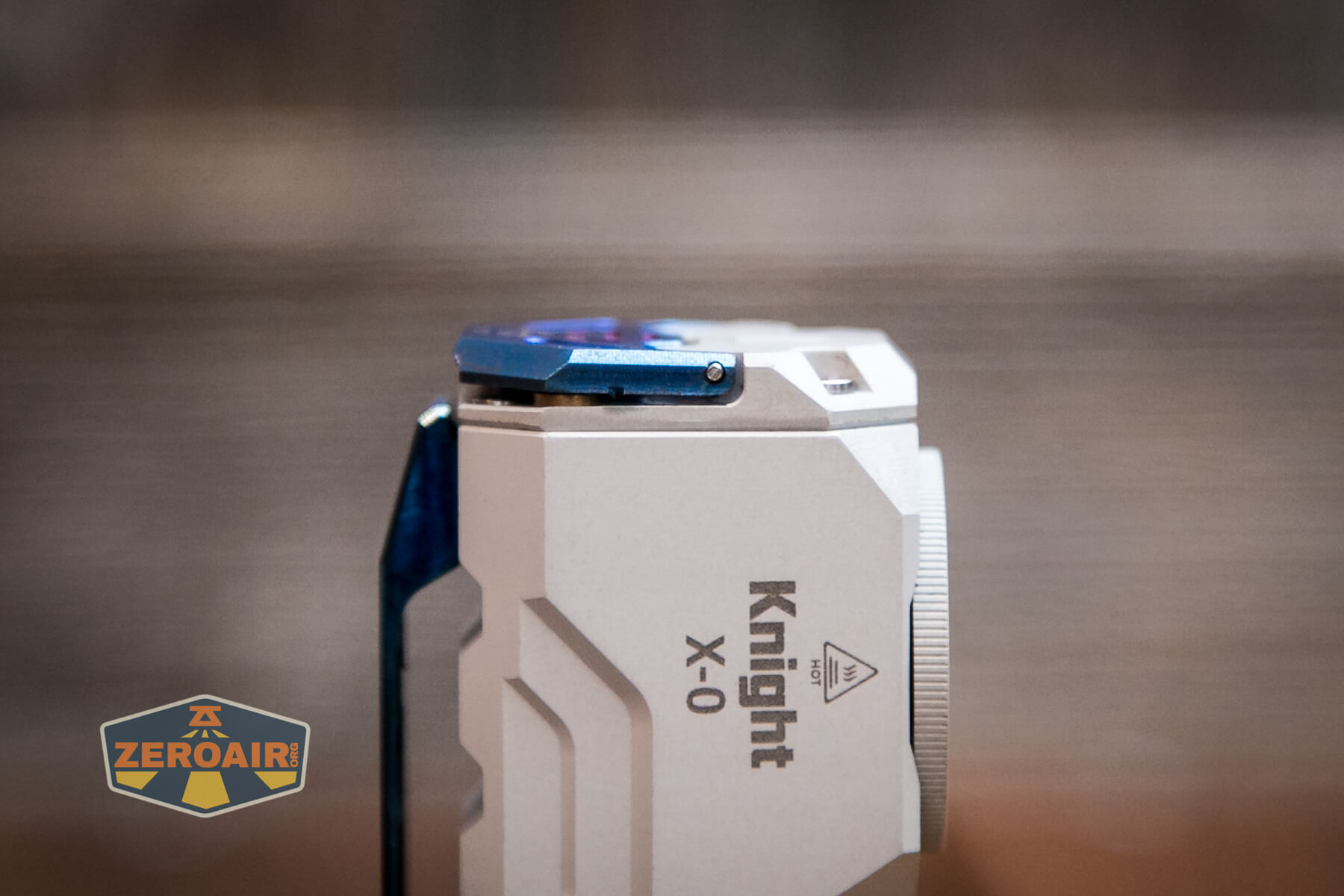 Wuben X-0 Knight flashlight e-switch