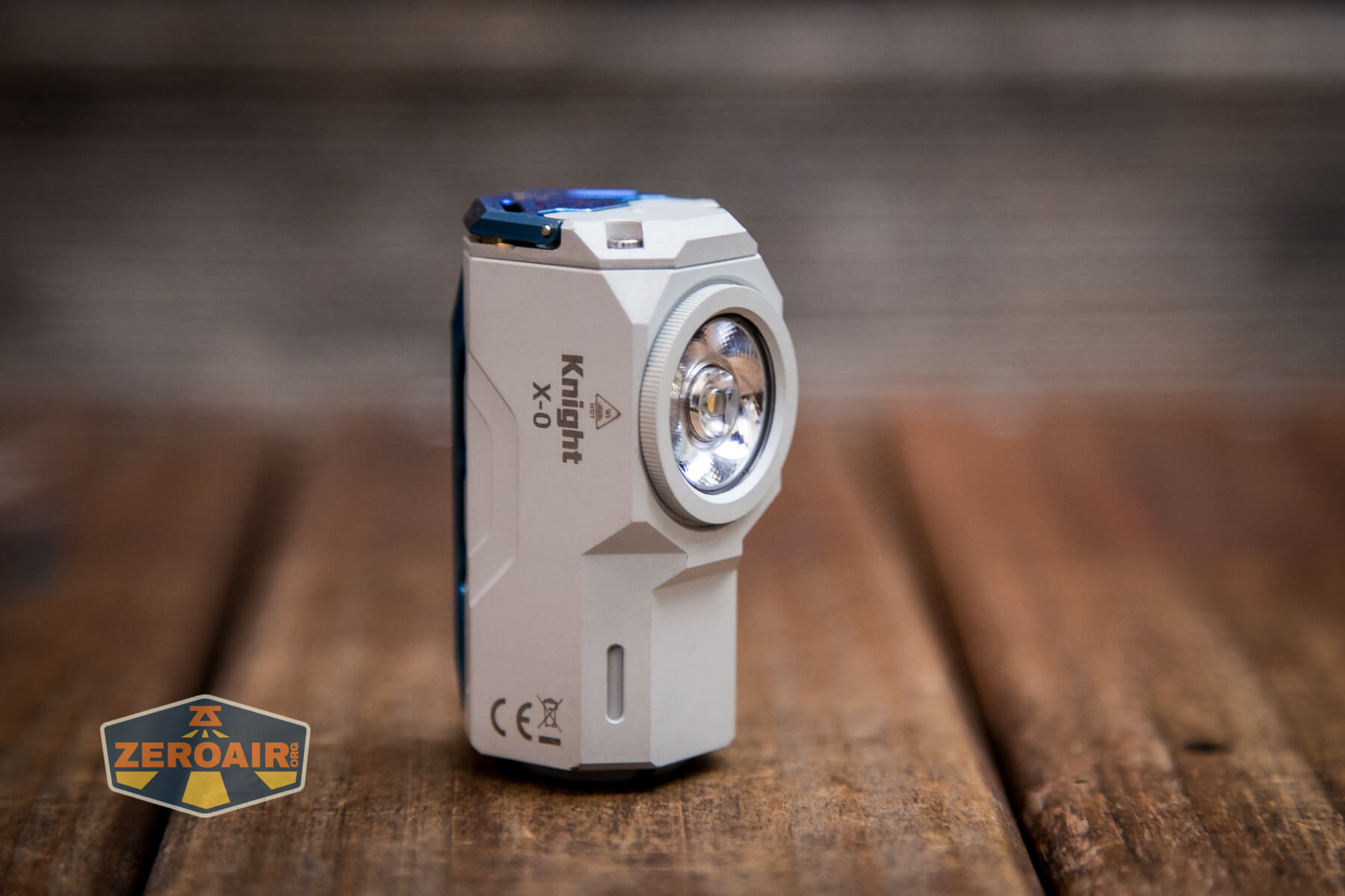 Wuben X-0 Knight flashlight emitter and tir