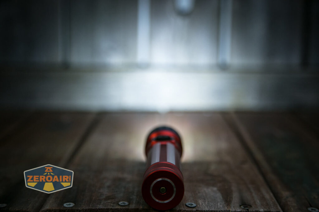 Olight Seeker 3 Pro Flashlight emitters on