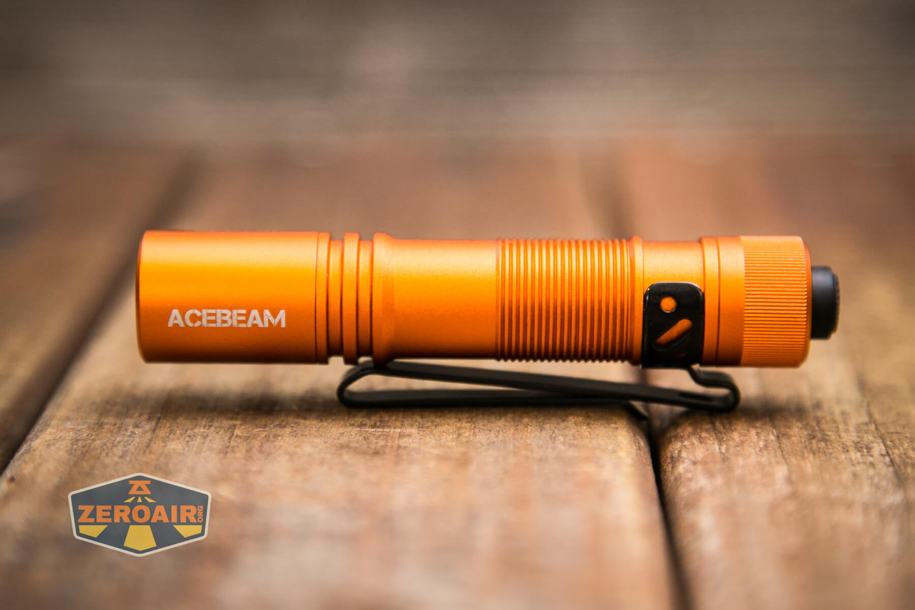 zeroair-reviews-acebeam-pokelit-aa-01.jpg
