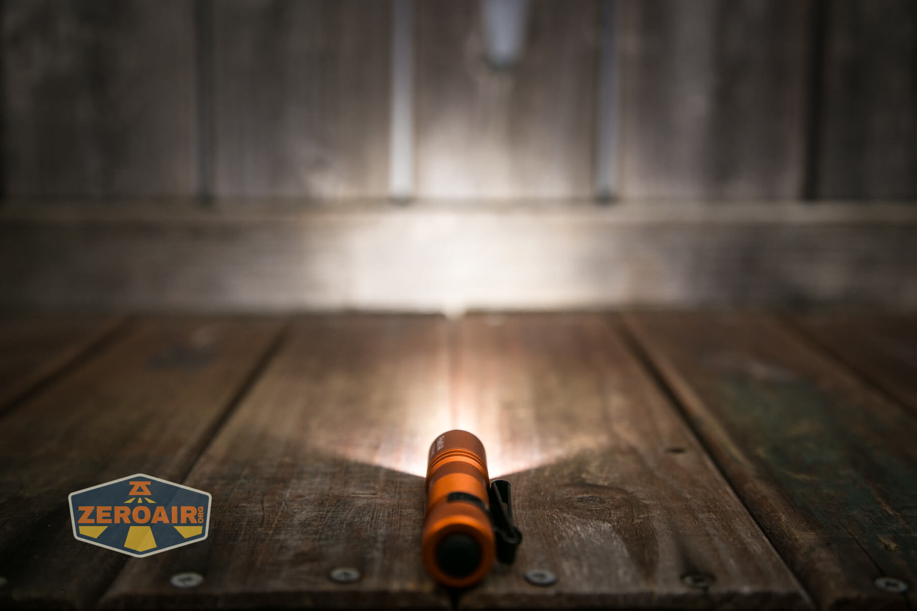 Acebeam Pokelit AA flashlight emitter on