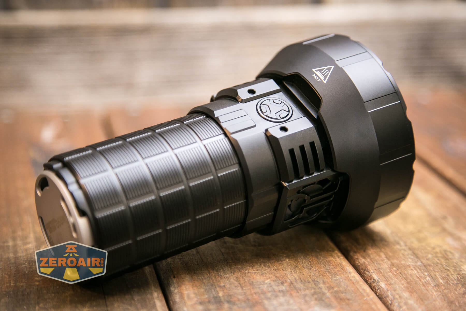 Imalent MR90 flashlight e-switch
