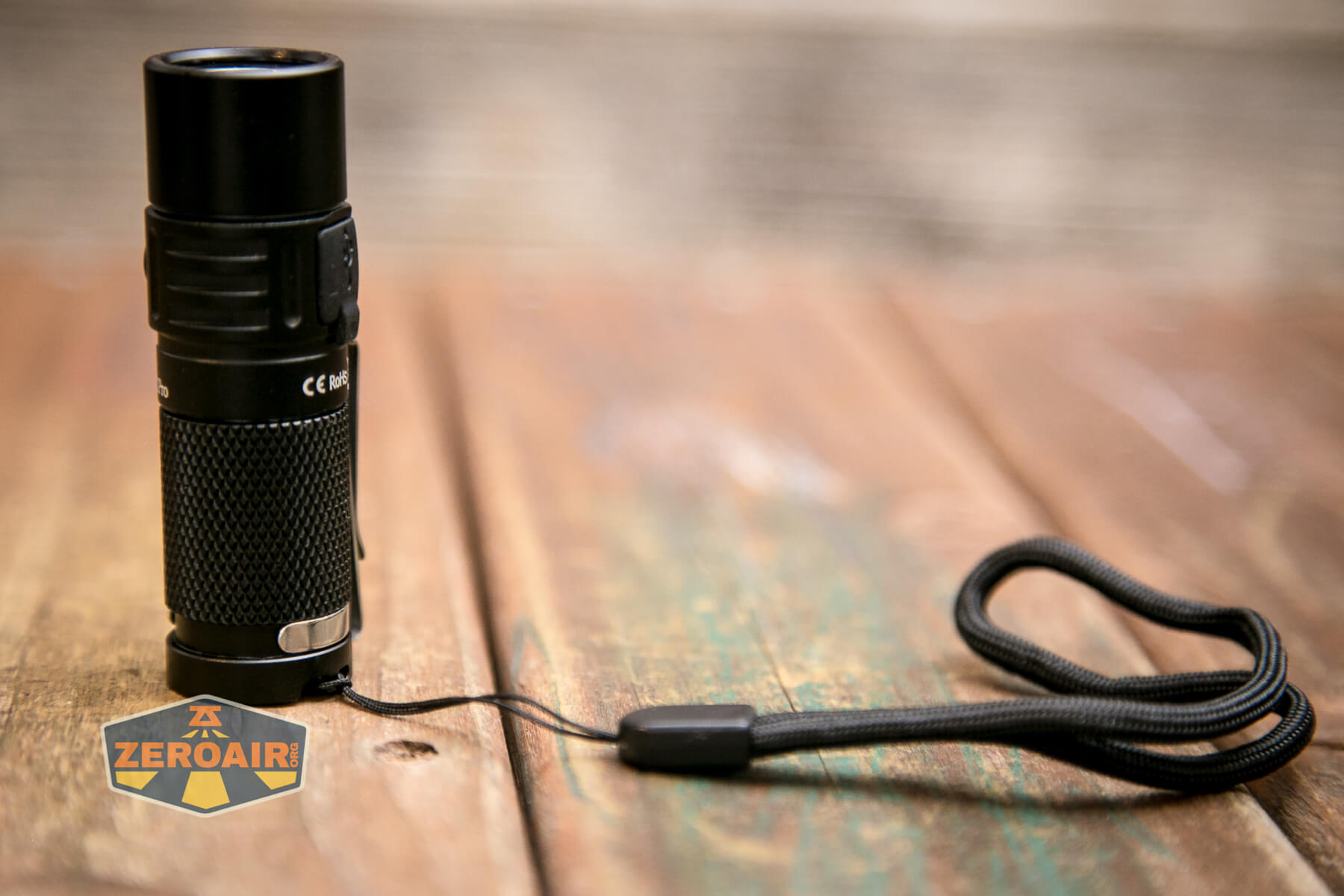 Sofirn SC21 Pro Flashlight lanyard installed