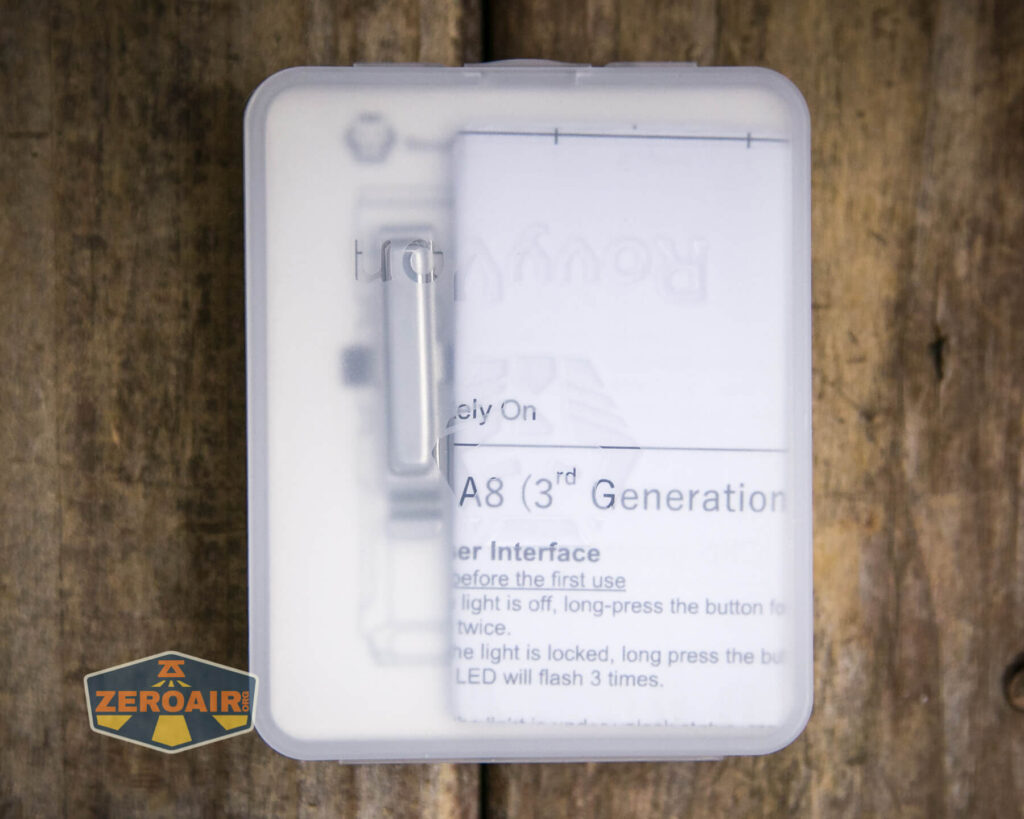 RovyVon A8U keychain flashlight box