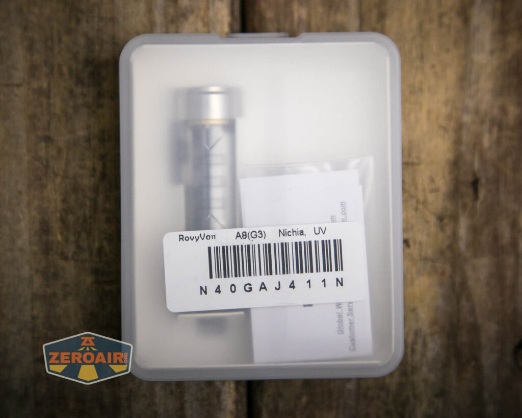 RovyVon A8U keychain flashlight box