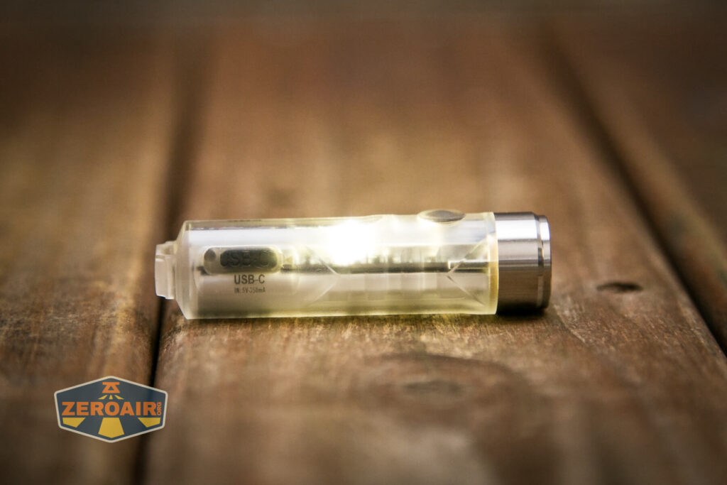 RovyVon A8U keychain flashlight side lights on