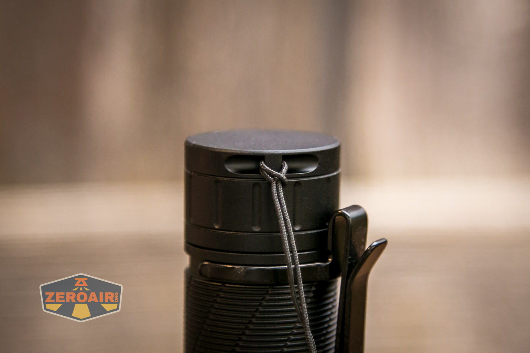 Convoy S21E flashlight lanyard connection