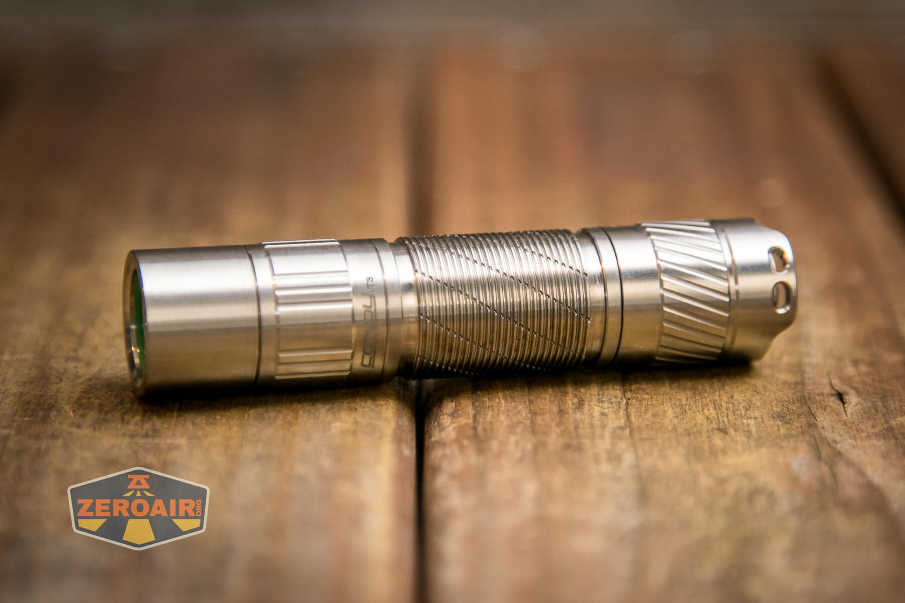 zeroair-reviews-convoy-t3-titanium-01.jpg